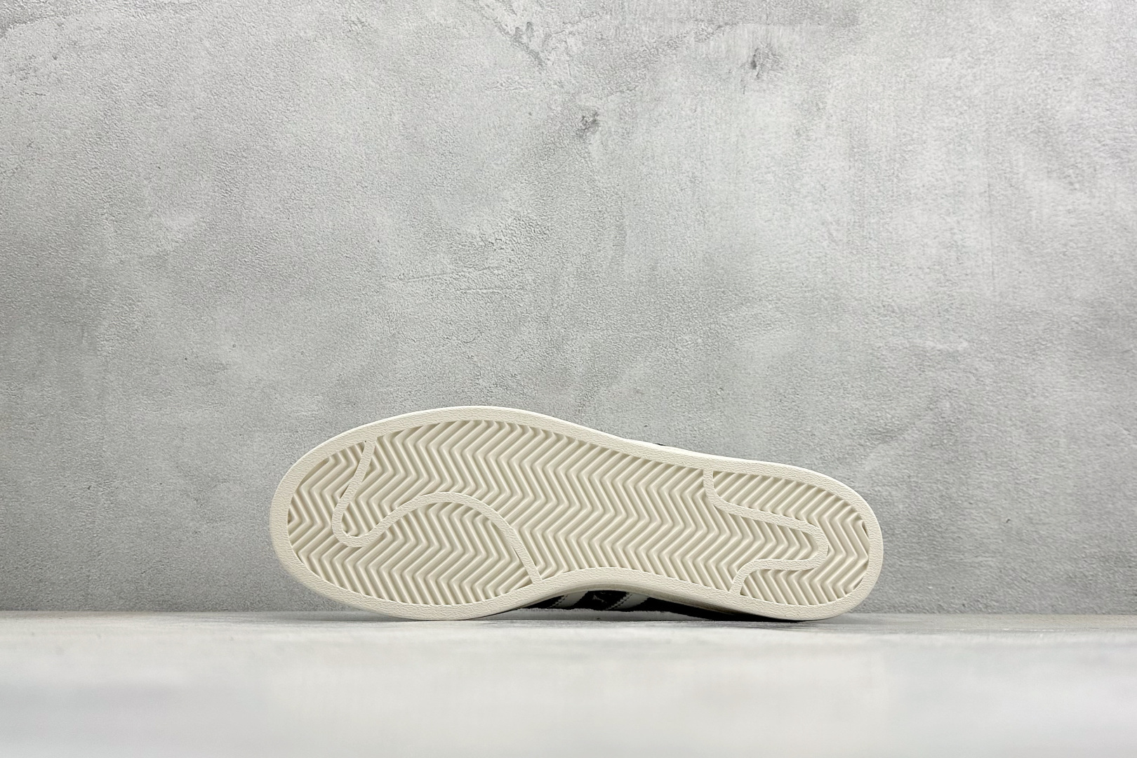 160 AD Originals Superstar LV联名贝壳头板鞋 JY8911