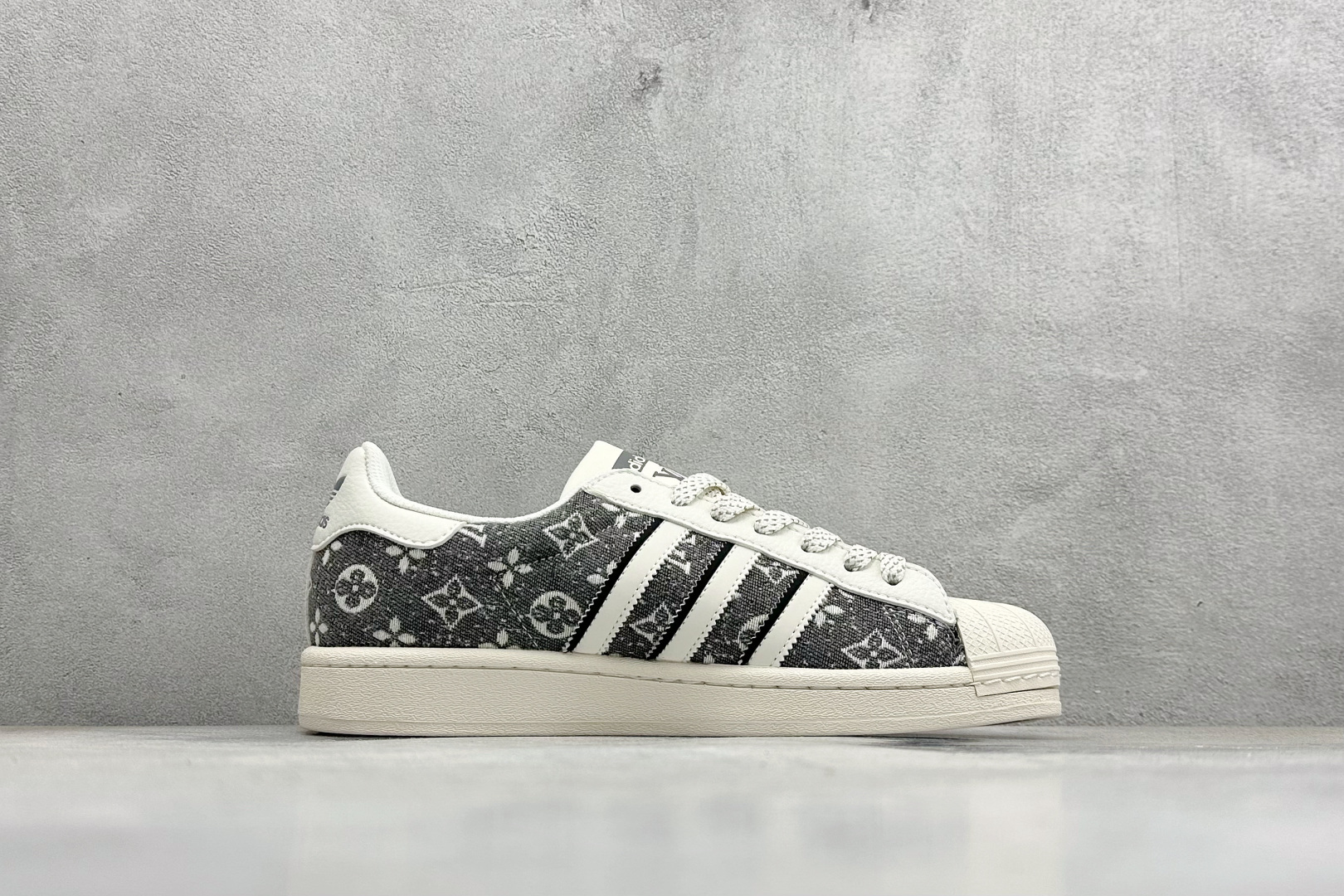 160 AD Originals Superstar LV联名贝壳头板鞋 JY8911