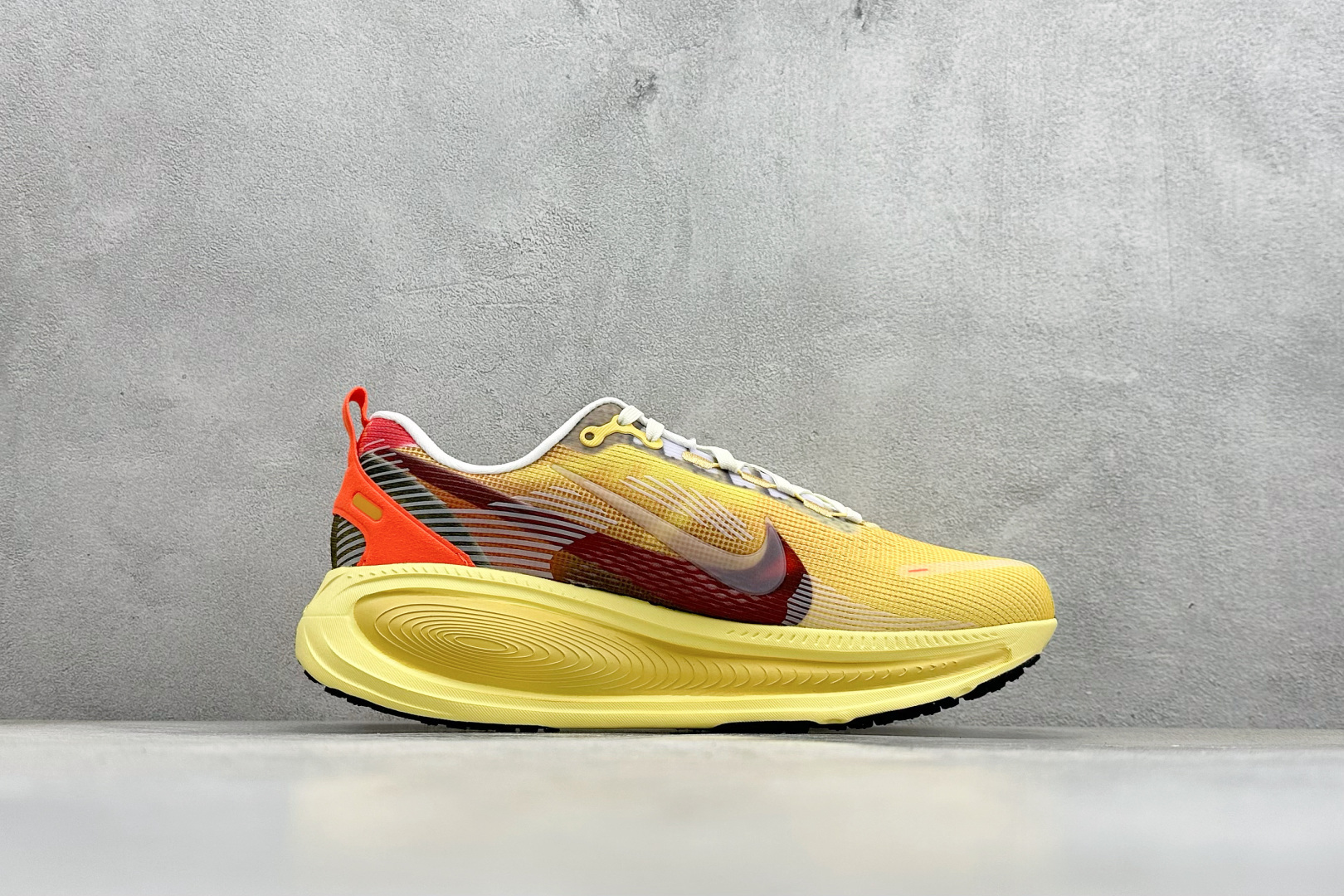 180 RS版 NK Zoom VOMERO 18 网面透气轻量跑鞋 IH3576-999