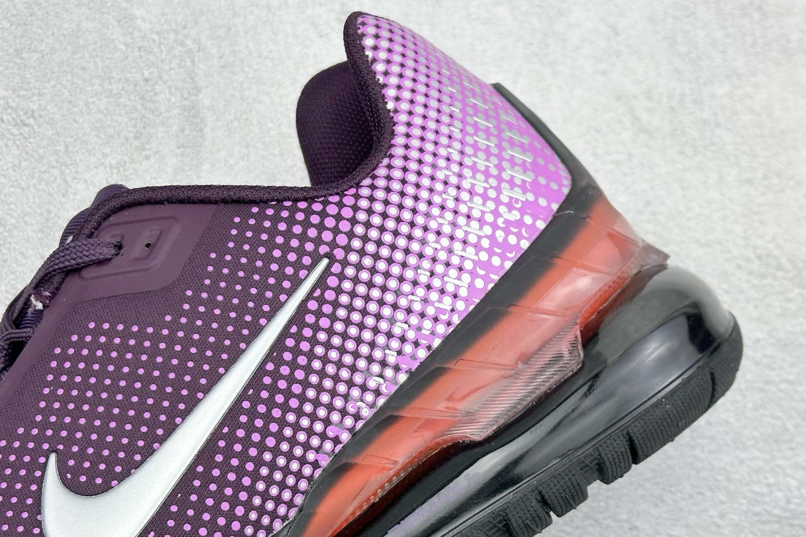 180 Nike Air Max Phoenix 复古子弹气垫运动跑步鞋 FZ5307-500