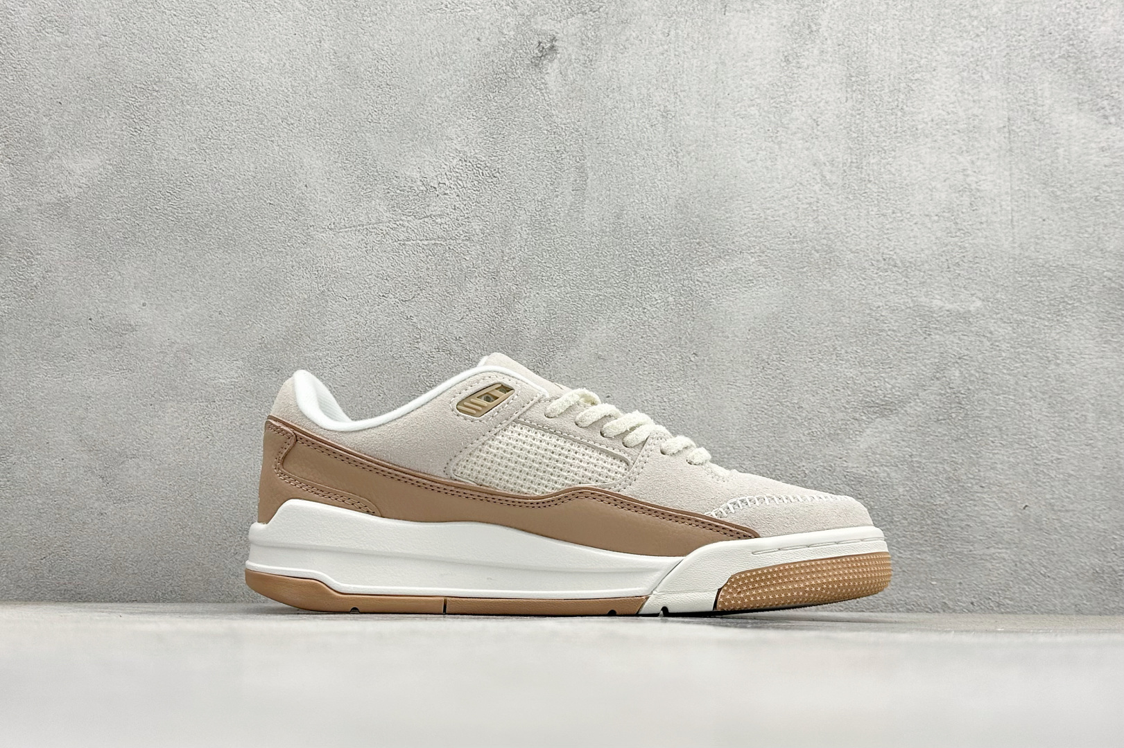 180 Jordan FLIGHT COURT SP 低帮板鞋 IB4414-120