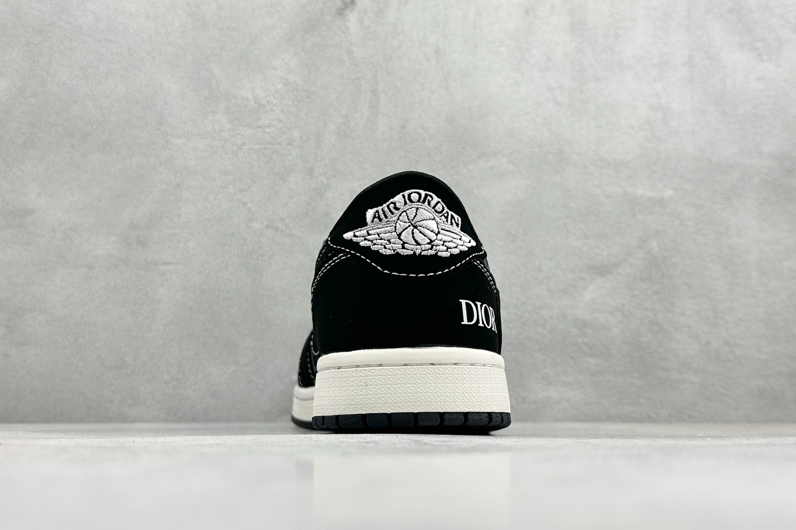 260 Air Jordan 1 Low AJ1 乔1 Dior联名 倒钩高端定制 低帮复古篮球鞋JW1188-167
