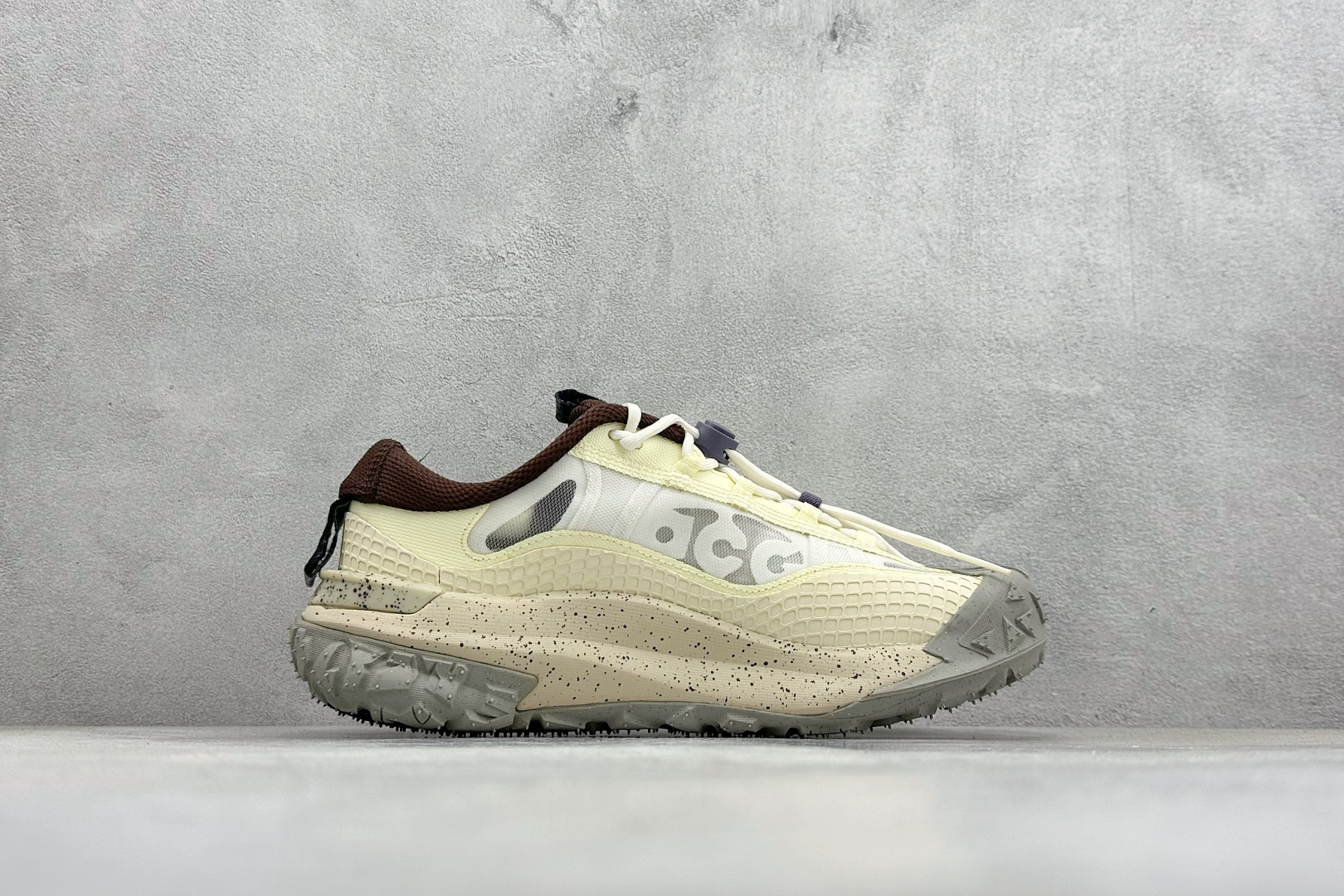 200 NK ACG MOUNTAIN FLY 2 LOW 户外登山系列低帮休闲动运徒步鞋 FH5700-121