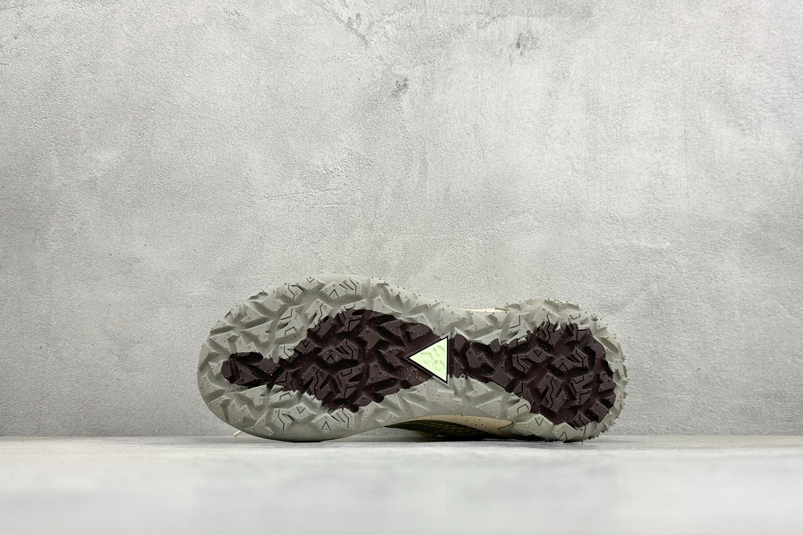 200 NK ACG MOUNTAIN FLY 2 LOW 户外登山系列低帮休闲动运徒步鞋 FH5700-121