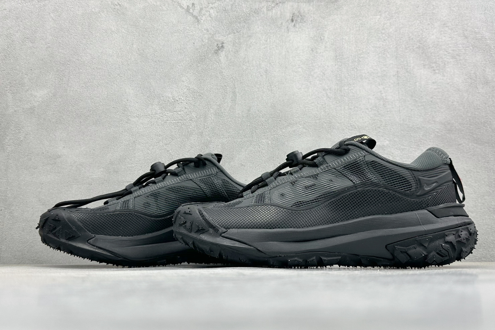 200 NK ACG MOUNTAIN FLY 2 LOW 户外登山系列低帮休闲动运徒步鞋 HF6245-001