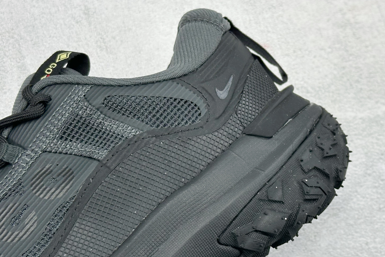 200 NK ACG MOUNTAIN FLY 2 LOW 户外登山系列低帮休闲动运徒步鞋 HF6245-001