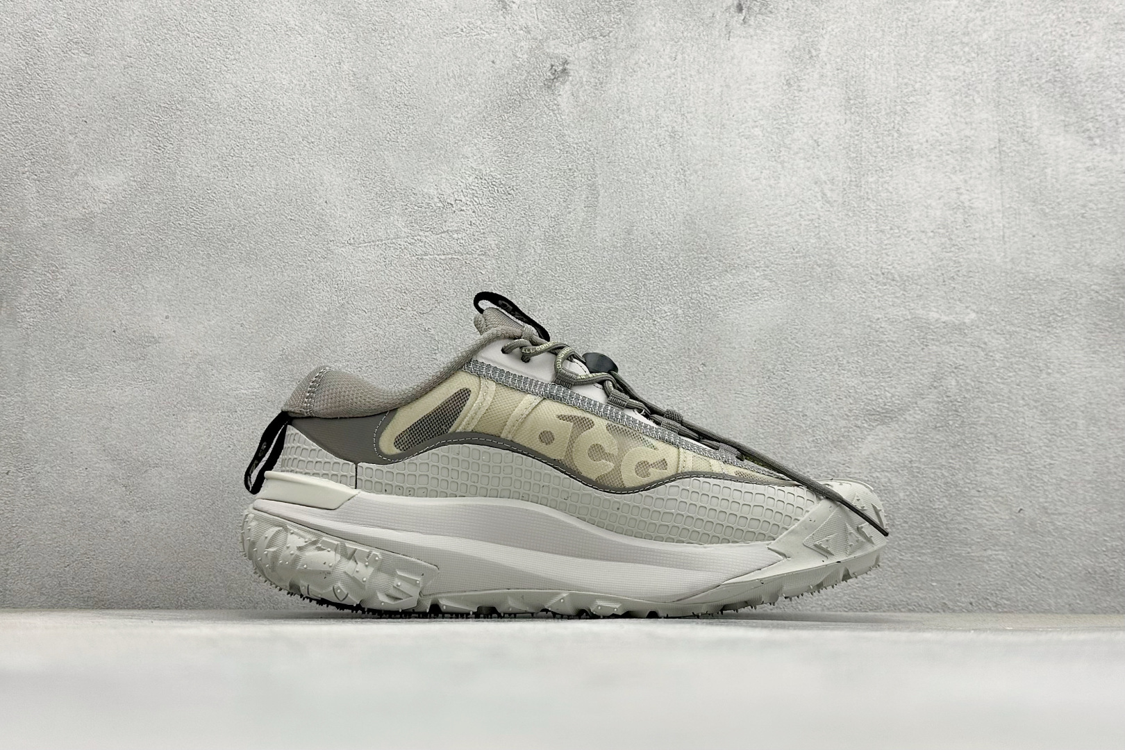 200 NK ACG MOUNTAIN FLY 2 LOW 户外登山系列低帮休闲动运徒步鞋 DV7903-003