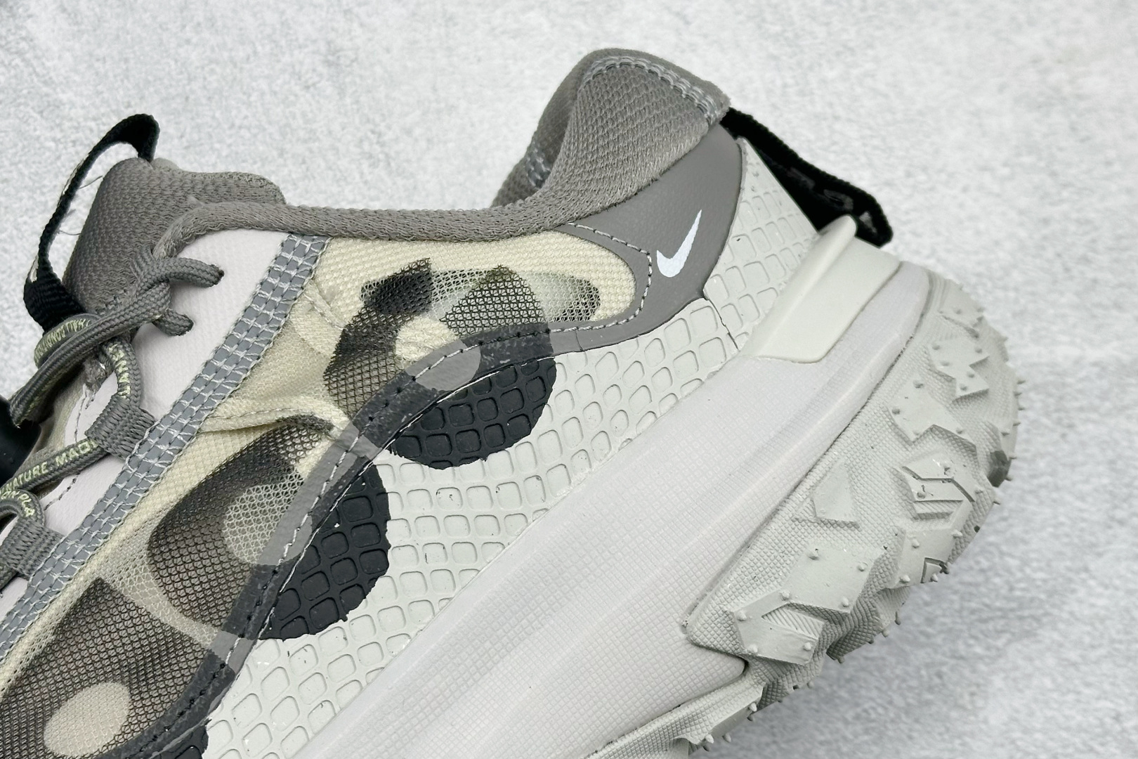 200 NK ACG MOUNTAIN FLY 2 LOW 户外登山系列低帮休闲动运徒步鞋 DV7903-003