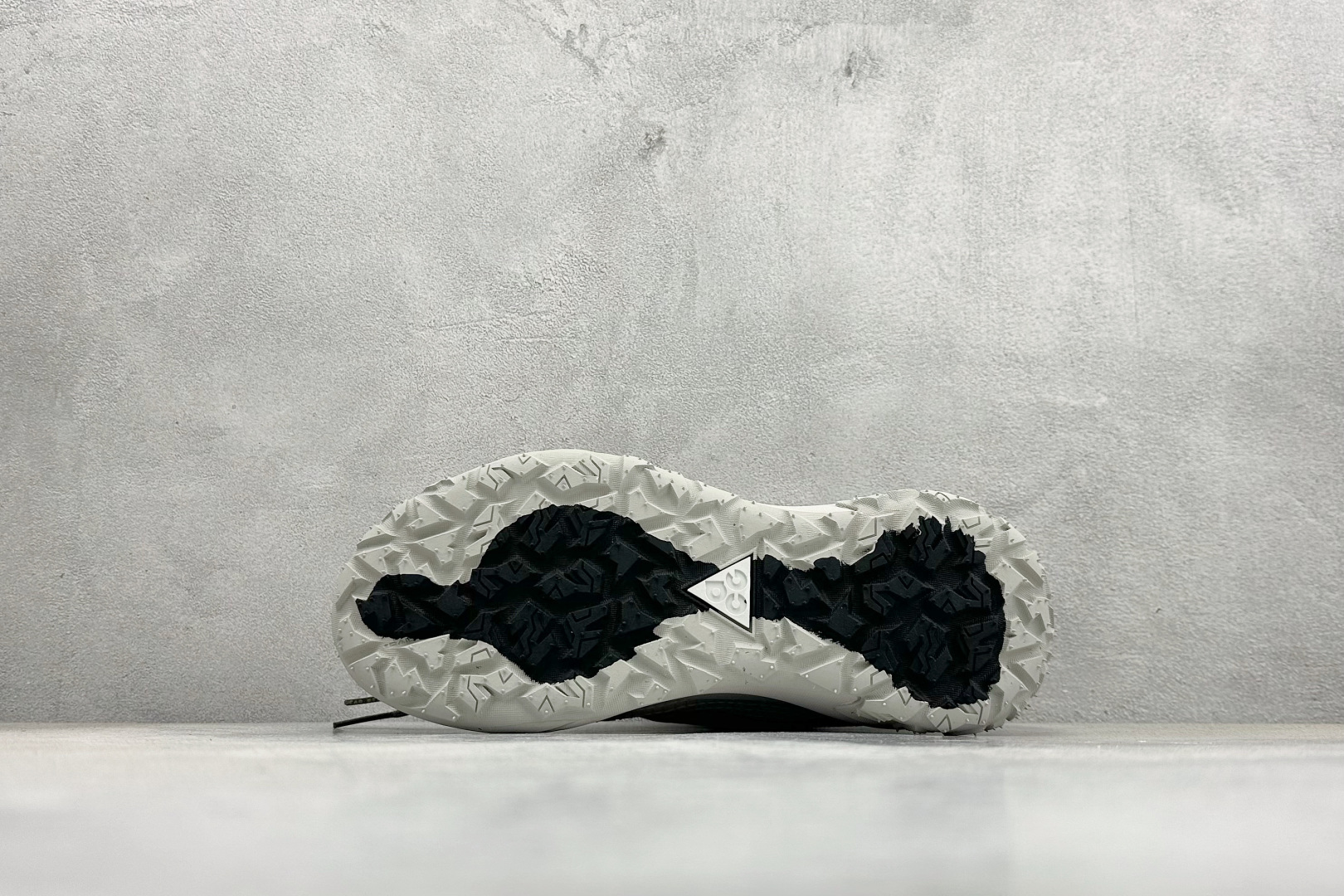 200 NK ACG MOUNTAIN FLY 2 LOW 户外登山系列低帮休闲动运徒步鞋 DV7903-003