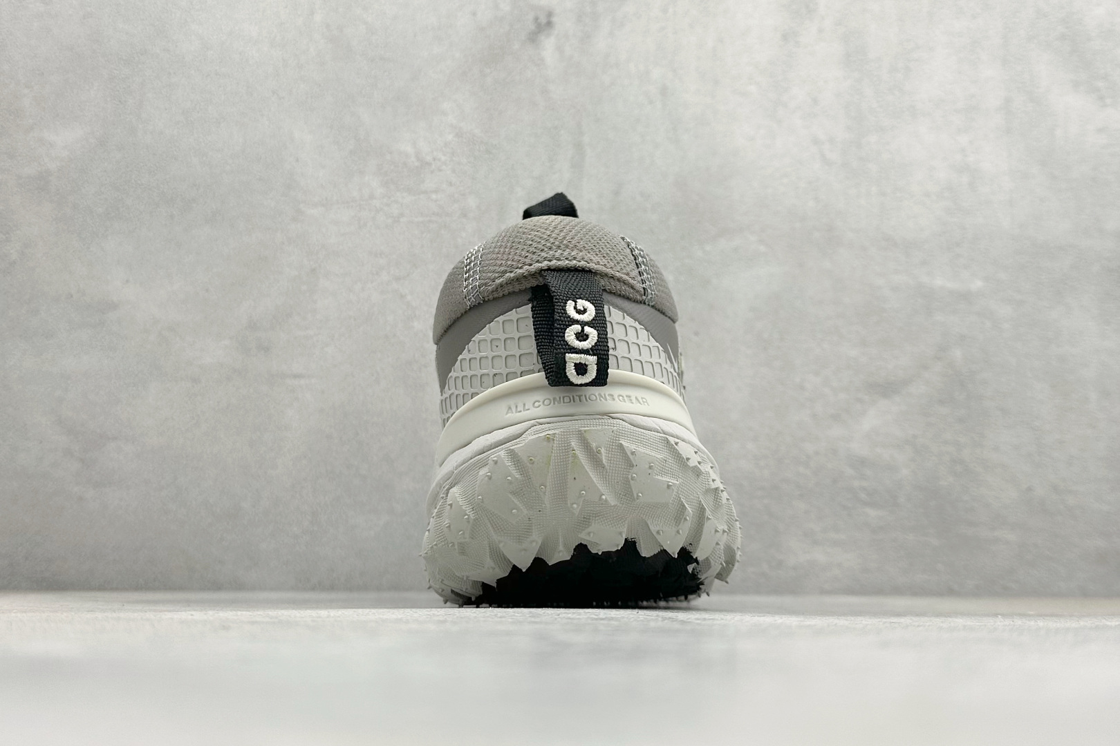 200 NK ACG MOUNTAIN FLY 2 LOW 户外登山系列低帮休闲动运徒步鞋 DV7903-003