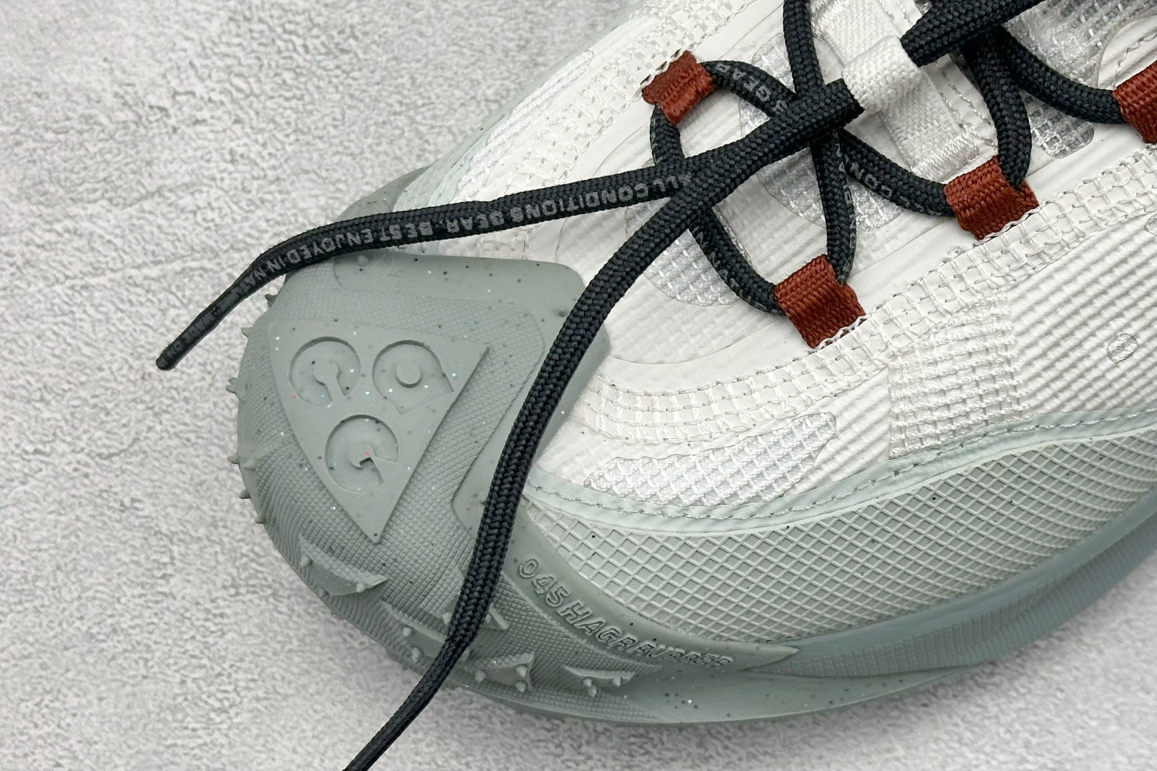 200 NK ACG MOUNTAIN FLY 2 LOW 户外登山系列低帮休闲动运徒步鞋 HF6245-003