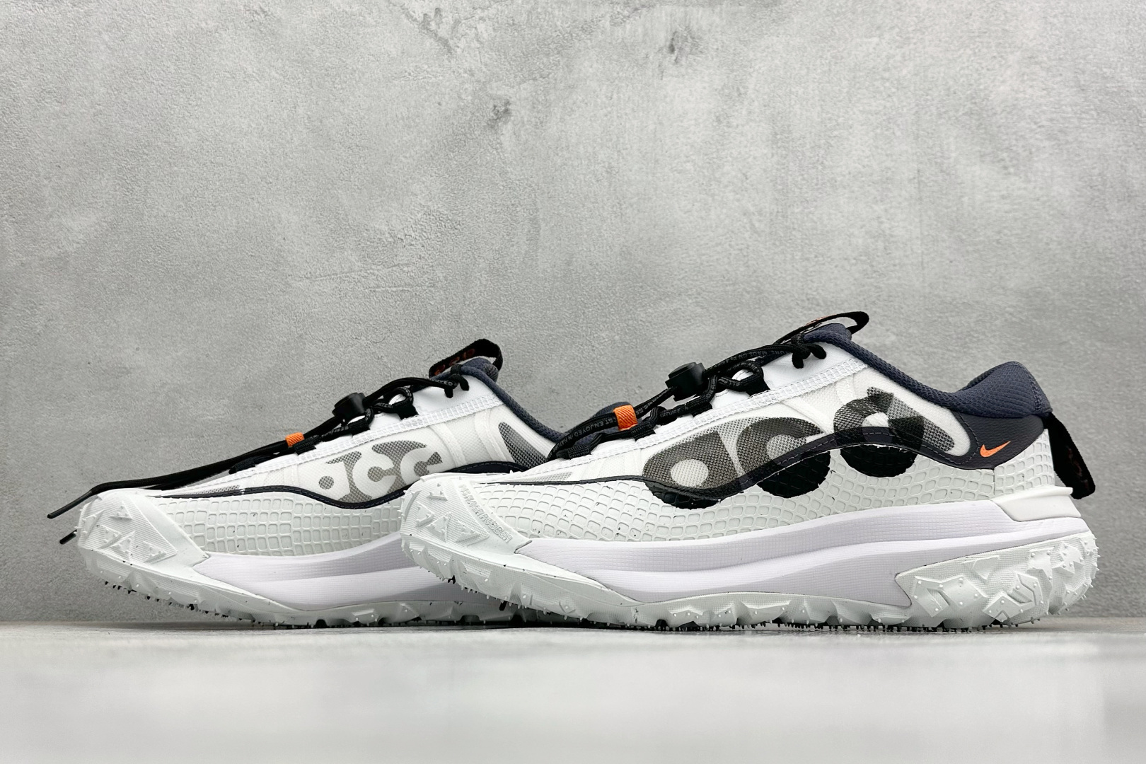 200 NK ACG MOUNTAIN FLY 2 LOW 户外登山系列低帮休闲动运徒步鞋 DV7903-001