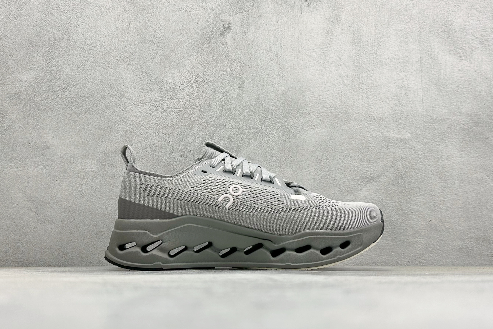 170 XD版CIoudsurfer Max 昂跑 舒适轻便减震耐磨跑步鞋 3MF30224095