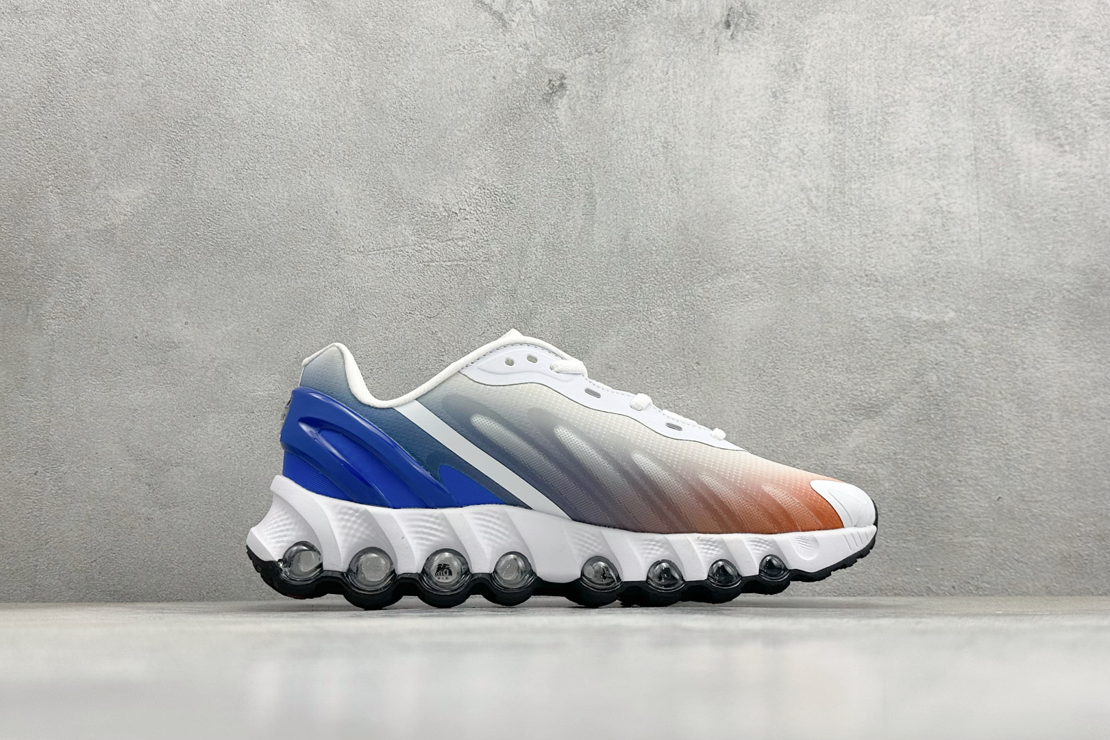 YH版 Nk Air Max Dn8 耐克运动舒适减震气垫跑步鞋 IM7405-100-莆田鞋,莆田鞋货源,高仿鞋,高仿鞋货源,安福档口,莆田高仿鞋,莆田鞋批发,高仿鞋批发,莆田高仿运动鞋,高仿运动鞋,莆田运动鞋 YH版 Nk Air Max Dn8 耐克运动舒适减震气垫跑步鞋 IM7405-100