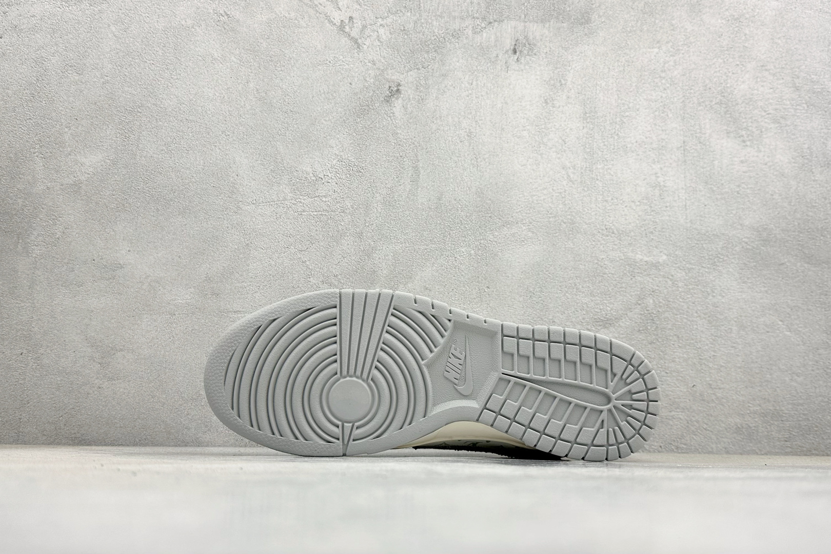 280 XC版Nike SB Dunk Low“LV 联名——牛仔百搭灰” 周年高端定制 低帮休闲板鞋 XS6089-629