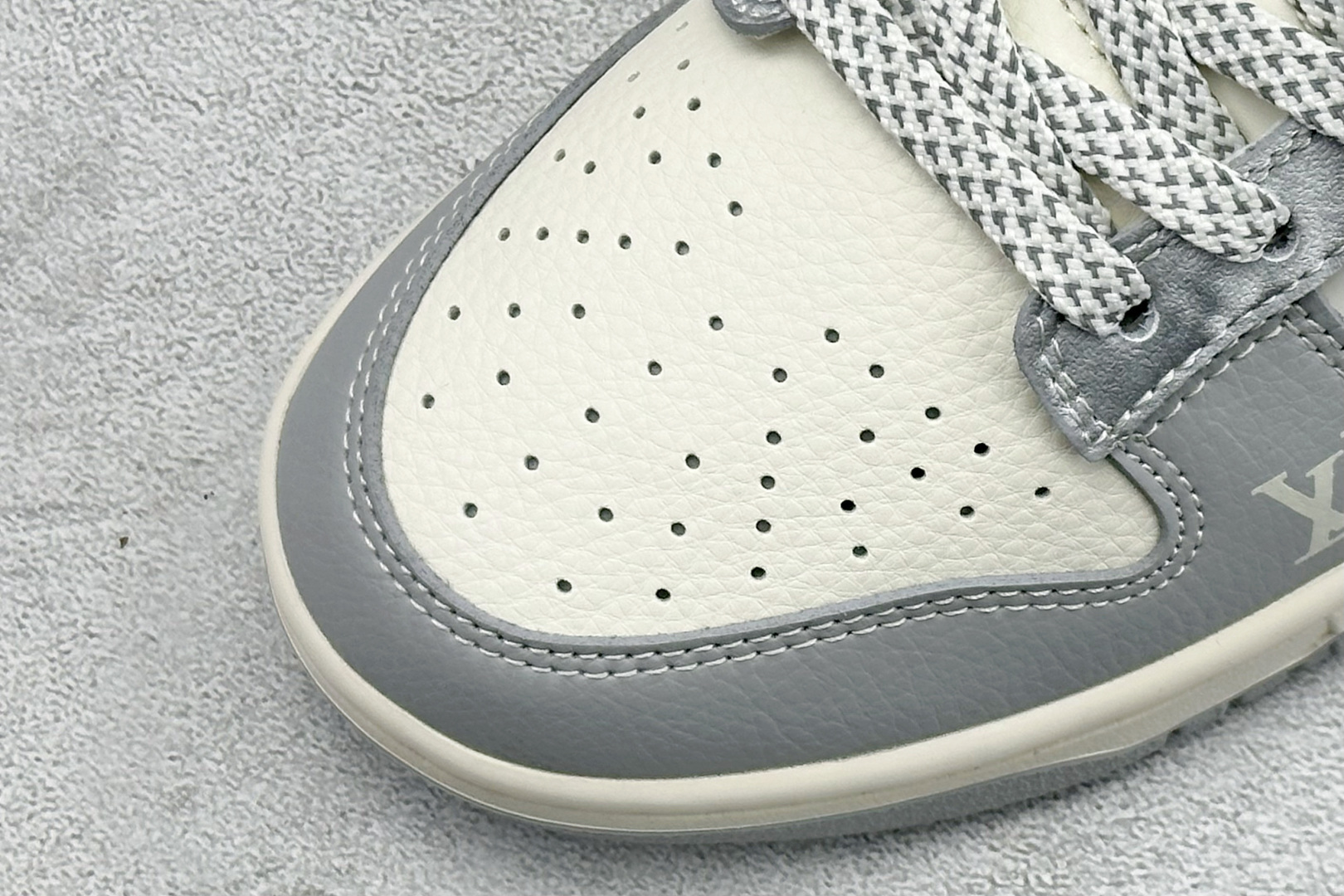 280 XC版Nike SB Dunk Low“LV 联名——牛仔百搭灰” 周年高端定制 低帮休闲板鞋 XS6089-629