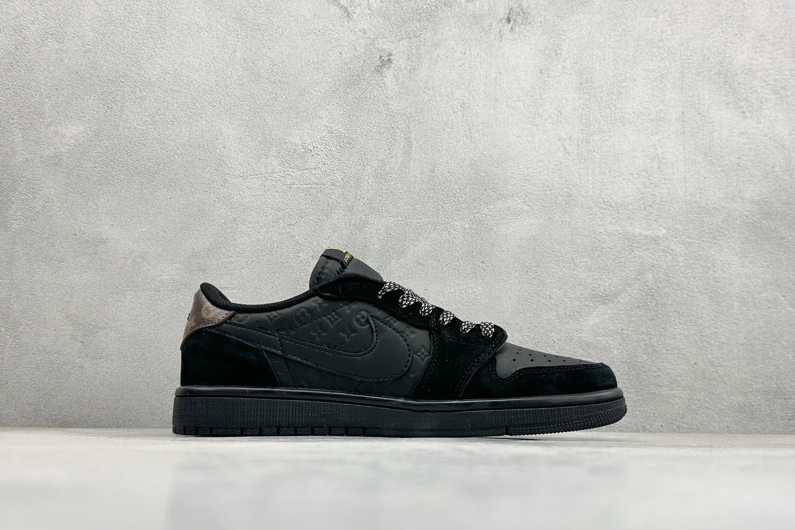 280 XC版Travis Scott x Fragment Design x Jordan Air Jordan 1 Low SP “LV联名——黑金” DZ5899-033