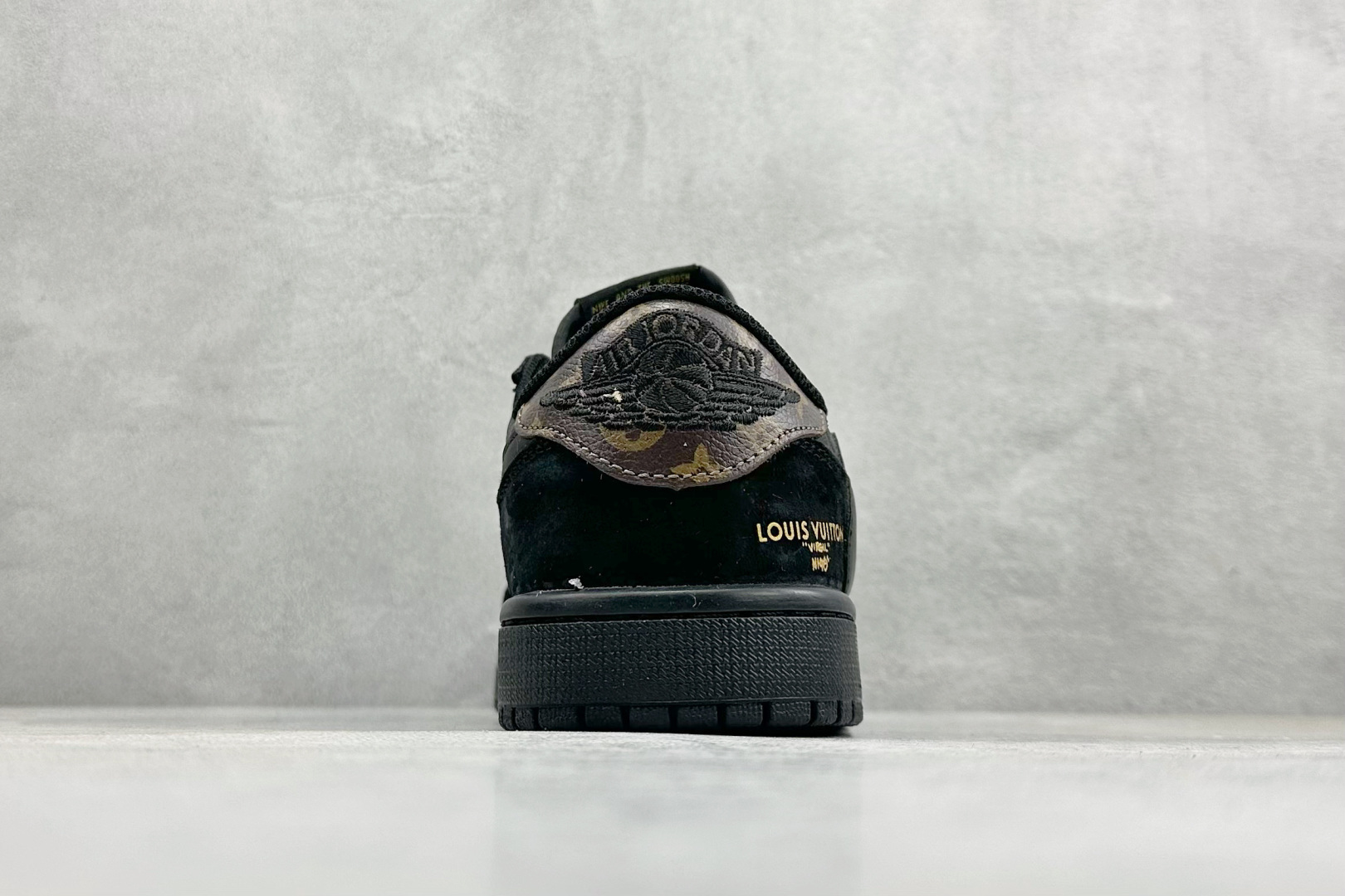 280 XC版Travis Scott x Fragment Design x Jordan Air Jordan 1 Low SP “LV联名——黑金” DZ5899-033