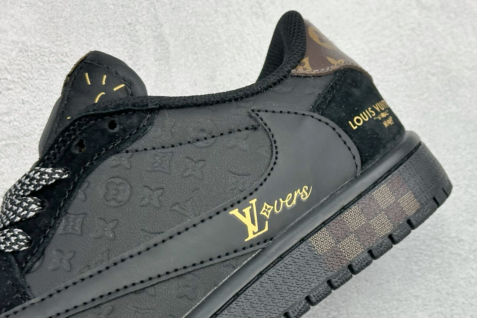 280 XC版Travis Scott x Fragment Design x Jordan Air Jordan 1 Low SP “LV联名——黑金” DZ5899-033