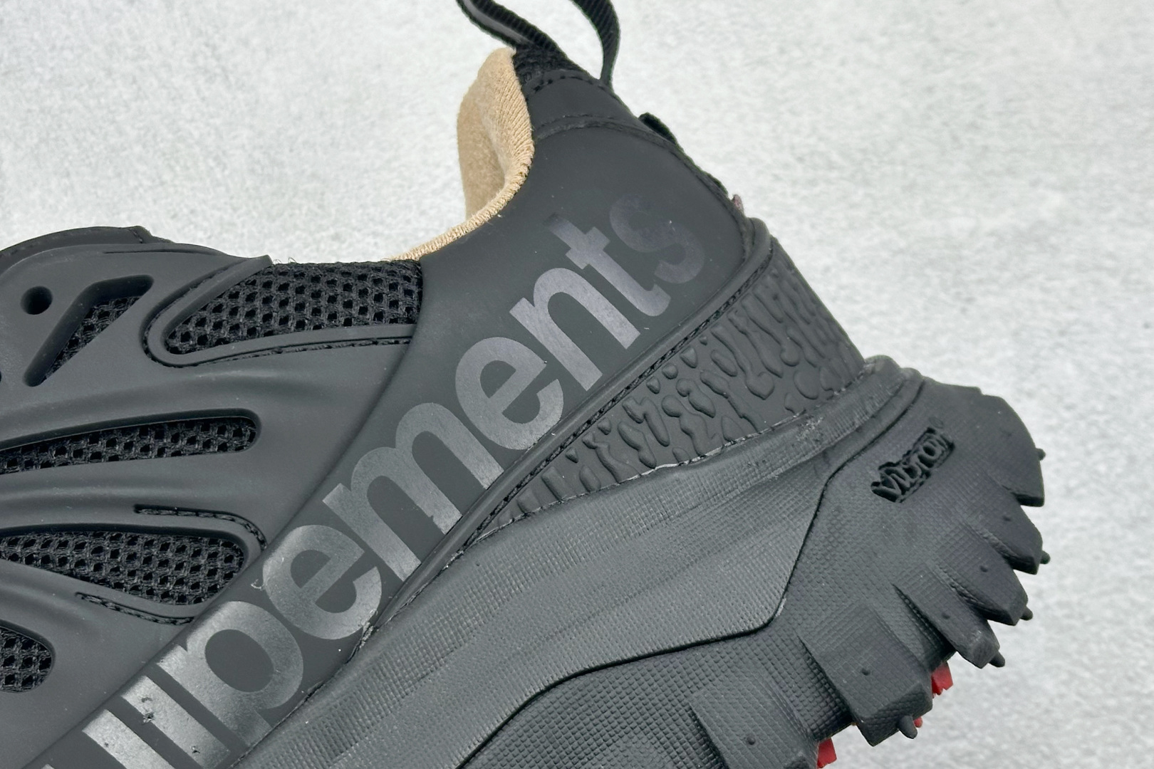 310 Moncler 蒙口 Trailgrip AMOEBA厚底系带耐磨低帮运动休闲鞋