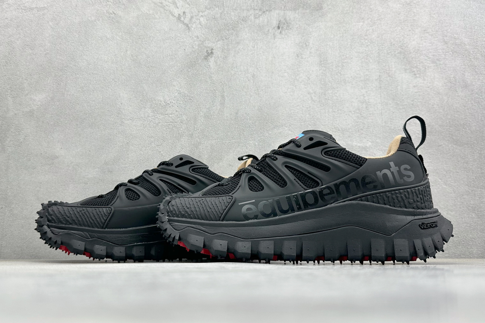 310 Moncler 蒙口 Trailgrip AMOEBA厚底系带耐磨低帮运动休闲鞋