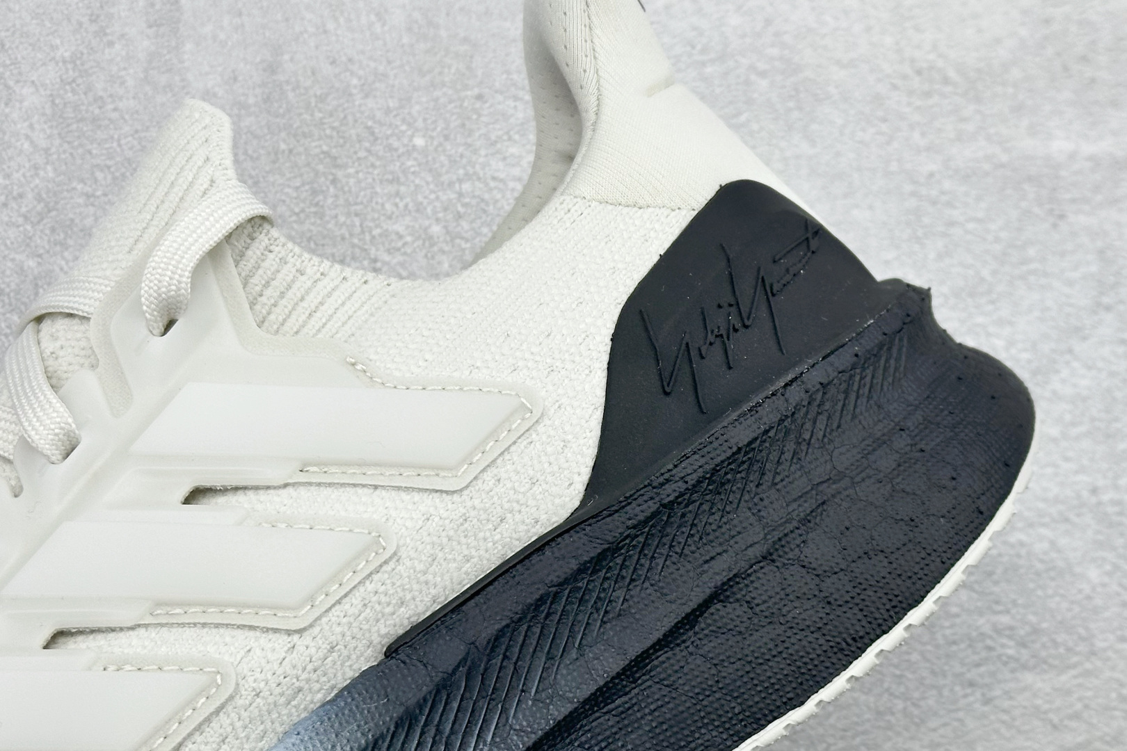 纯原Y-3 x Adidas Ultraboost 5 联名款阿迪达斯新款休闲爆米花跑步鞋货号：JR66