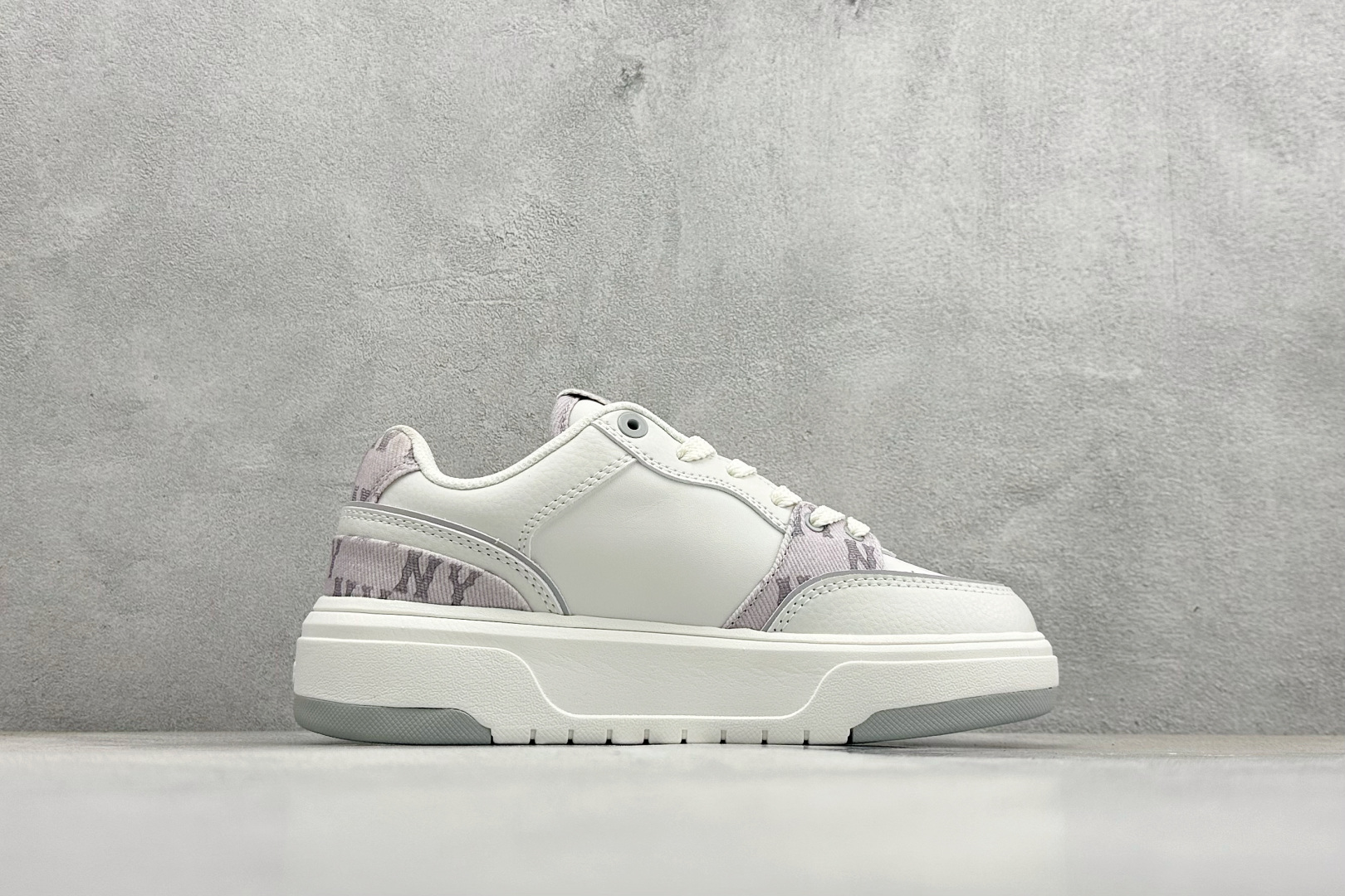 180 MLB Chunky Liner 学长鞋系列低帮老爹风轻量增高厚底百搭休闲运动慢跑鞋 3ASXM056N