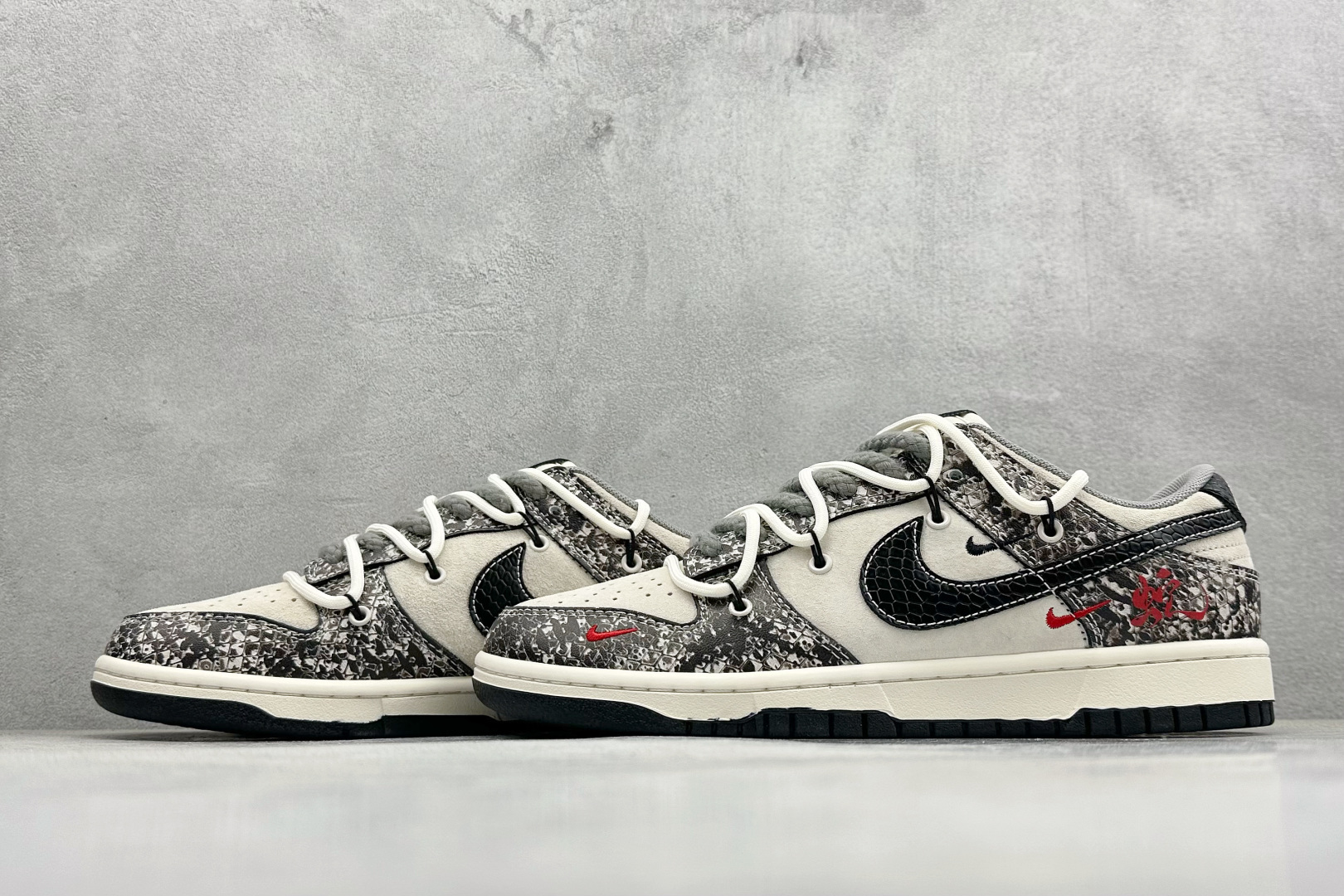 200 Nike Dunk Low Retro 蛇年限定绑带联名 周年高端定制 低帮休闲板鞋 YX5066-273