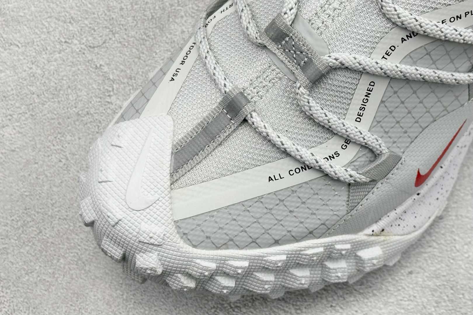 180 Nike ACG Mountain Fly Low GTX SE 减震防滑耐磨防水 低帮帮户外功能鞋 DX6675-001