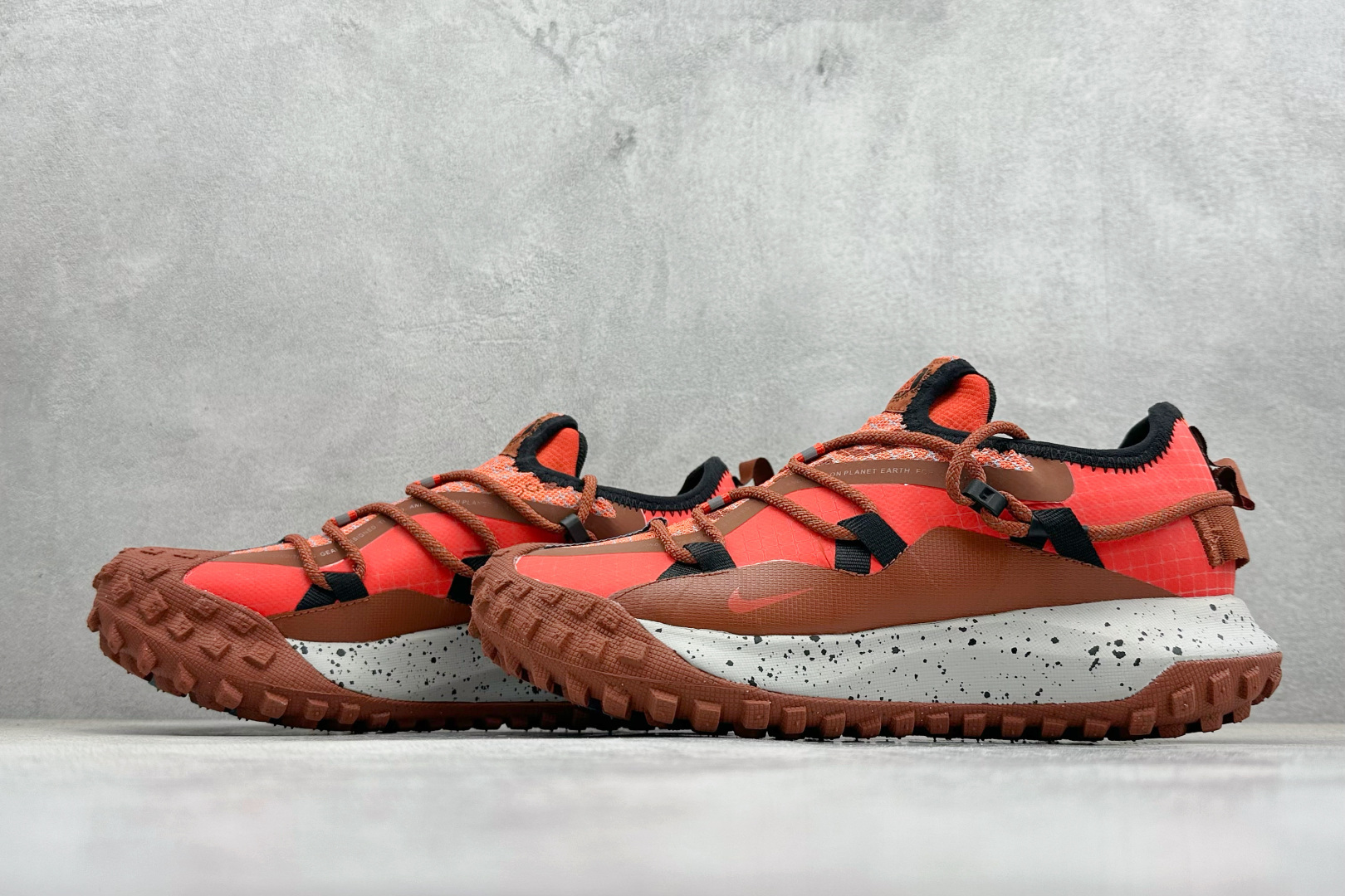 180 Nike ACG Mountain Fly Low GTX SE 减震防滑耐磨防水 低帮帮户外功能鞋 IB7328-200