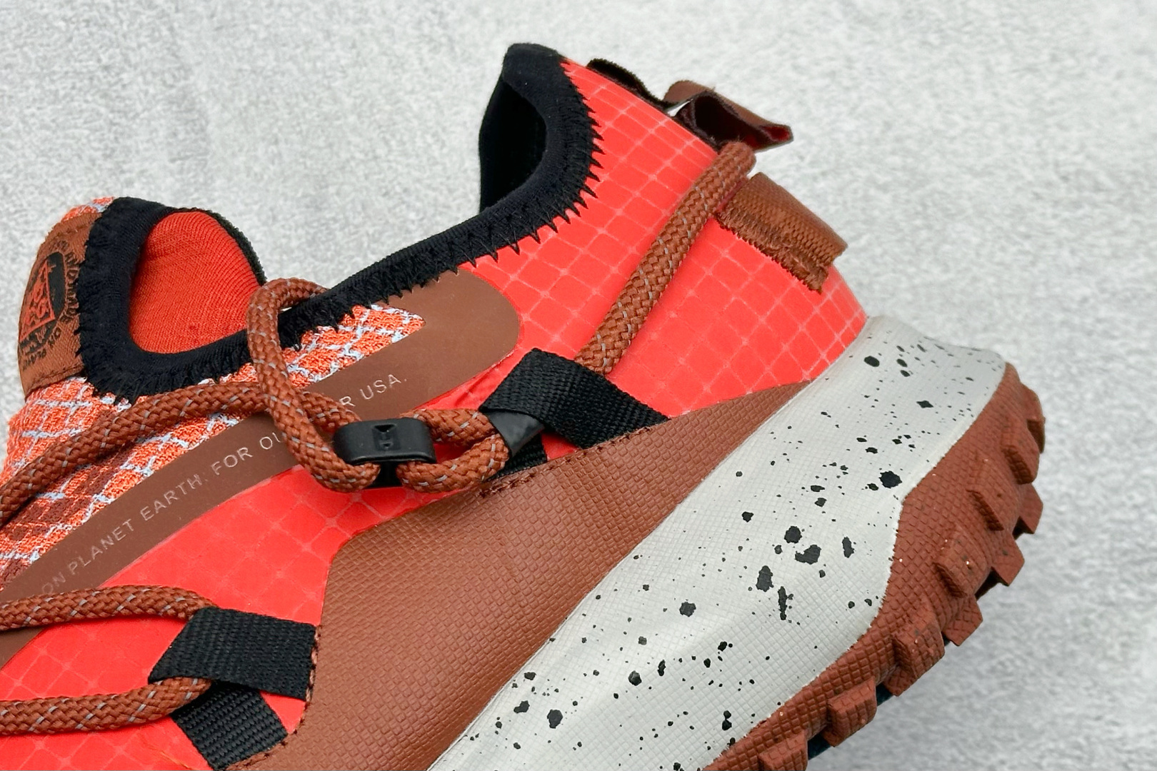 180 Nike ACG Mountain Fly Low GTX SE 减震防滑耐磨防水 低帮帮户外功能鞋 IB7328-200