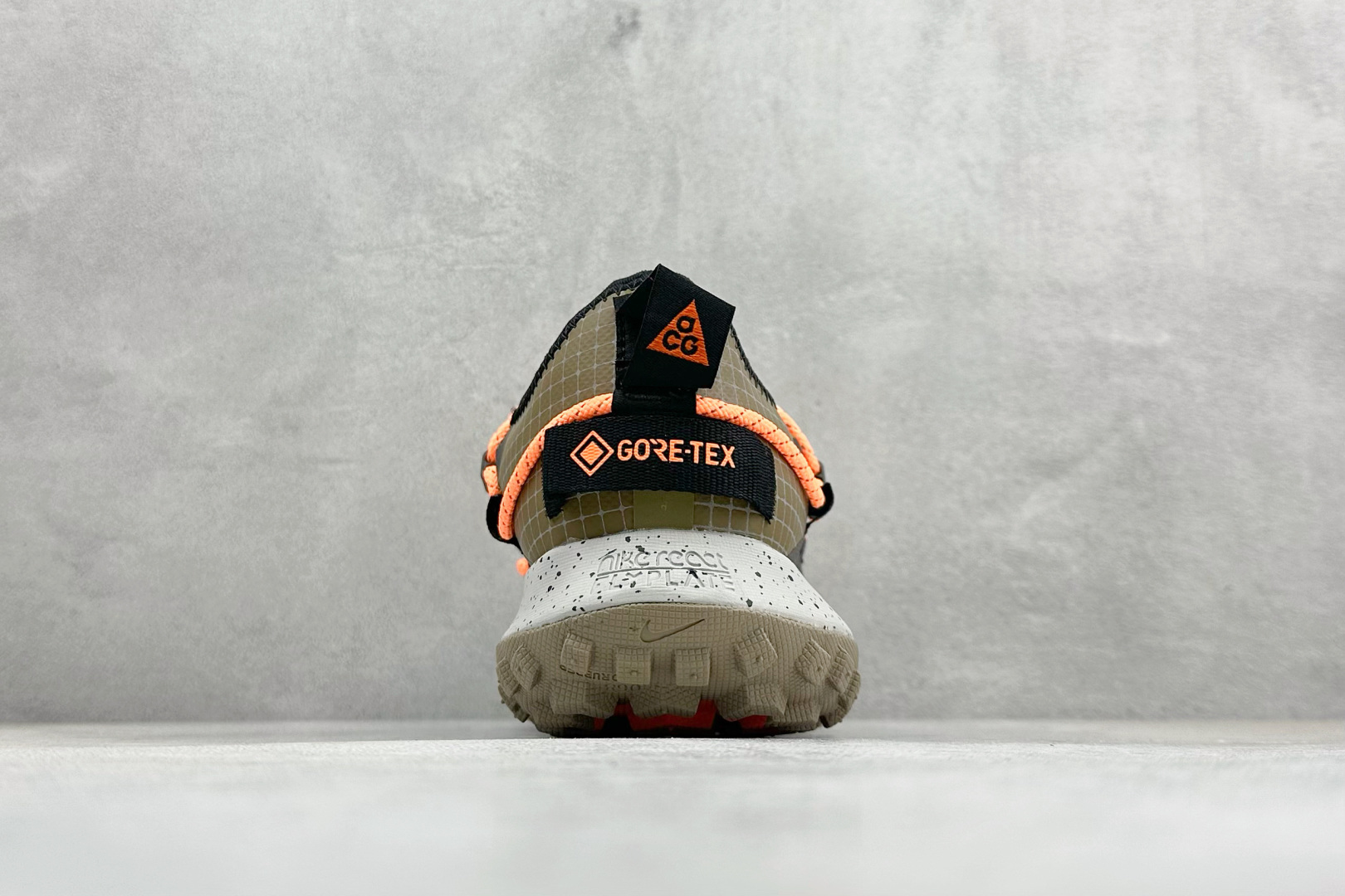 180 Nike ACG Mountain Fly Low GTX SE 减震防滑耐磨防水 低帮帮户外功能鞋 DD2861-200