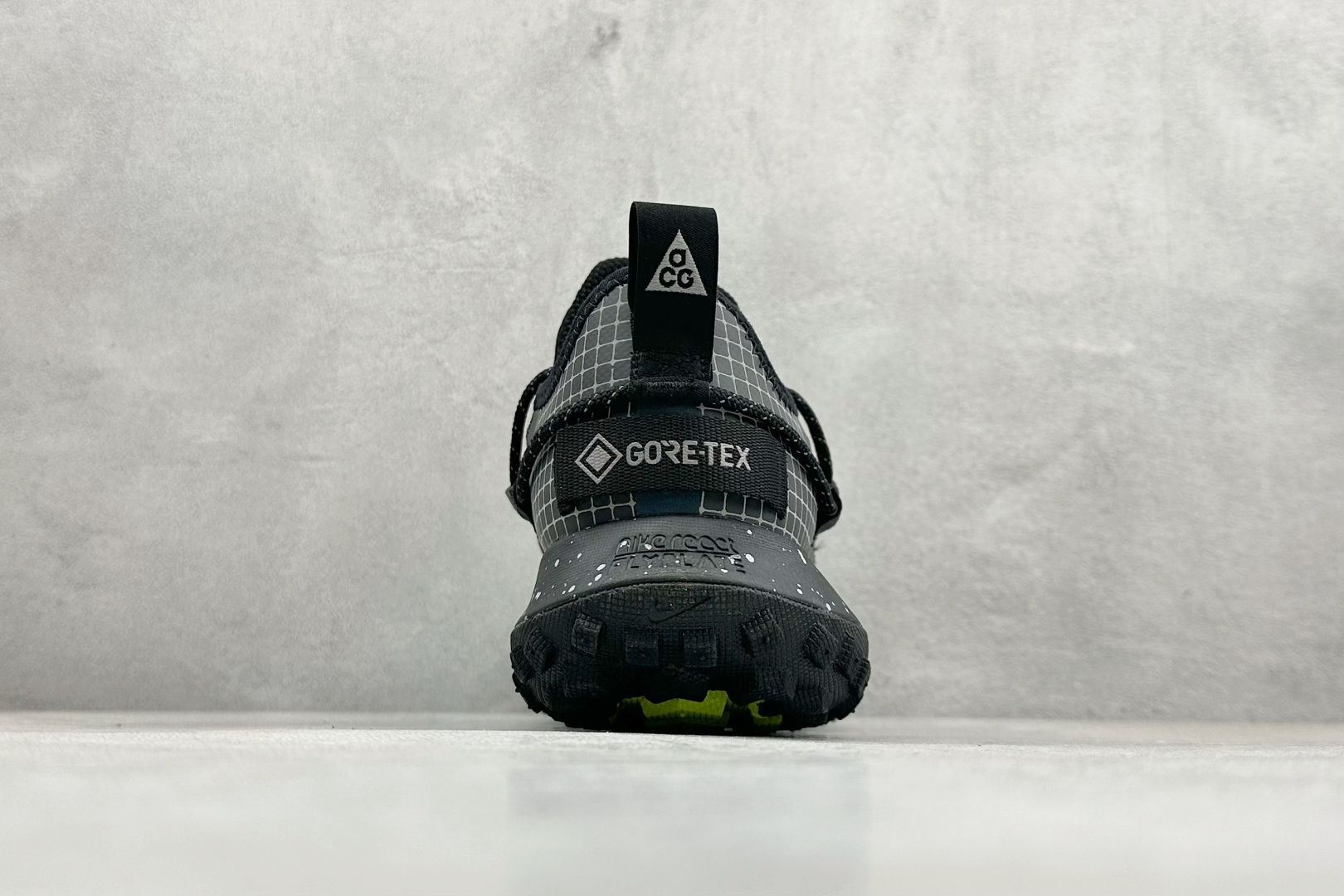 180 Nike ACG Mountain Fly Low GTX SE 减震防滑耐磨防水 低帮帮户外功能鞋 DD2861-002