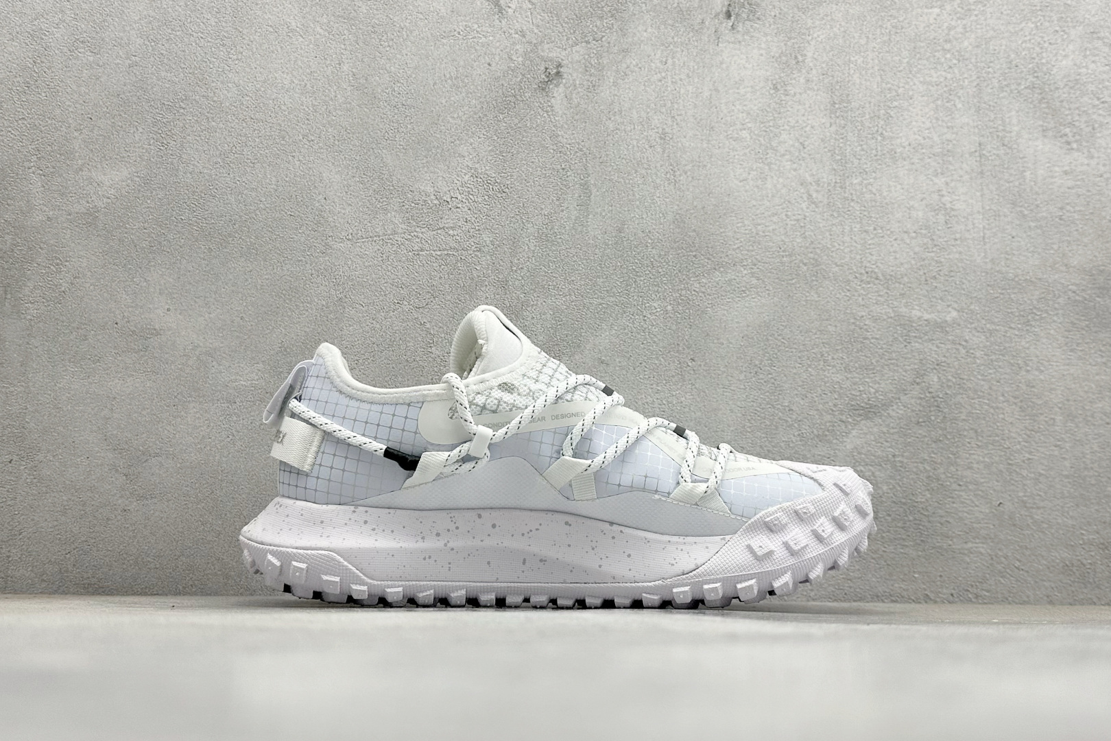 180 Nike ACG Mountain Fly Low GTX SE 减震防滑耐磨防水 低帮帮户外功能鞋 DD2861-011