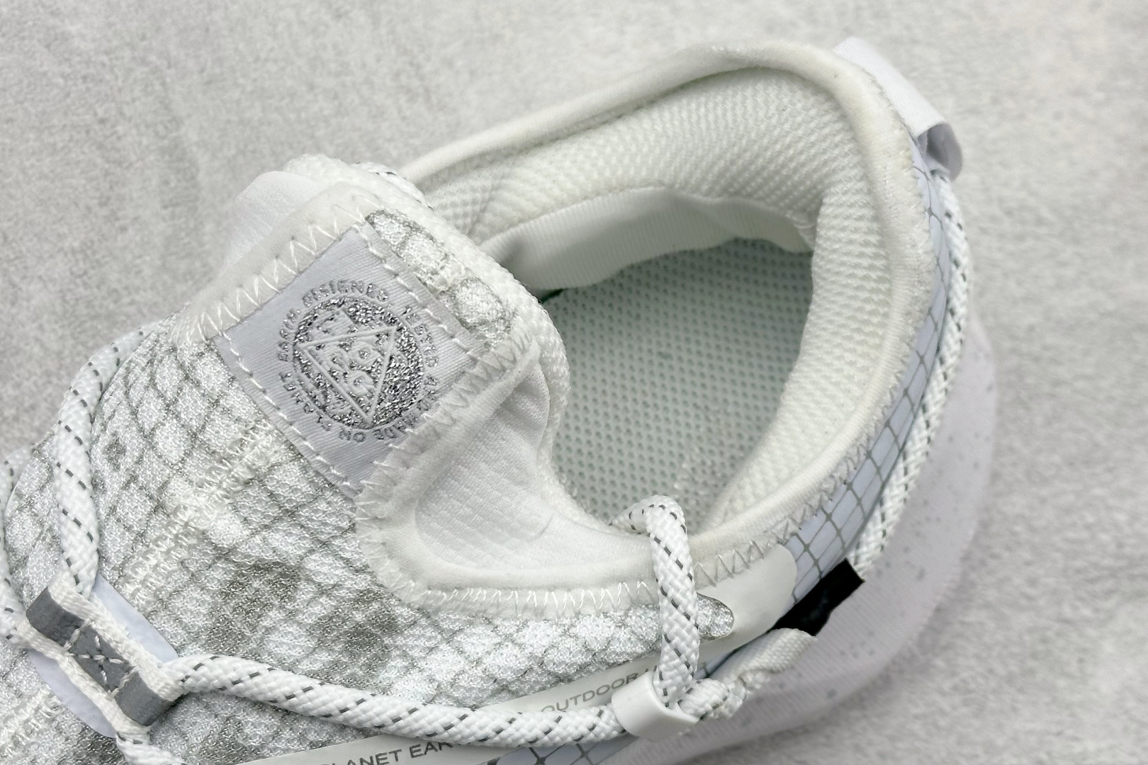 180 Nike ACG Mountain Fly Low GTX SE 减震防滑耐磨防水 低帮帮户外功能鞋 DD2861-011