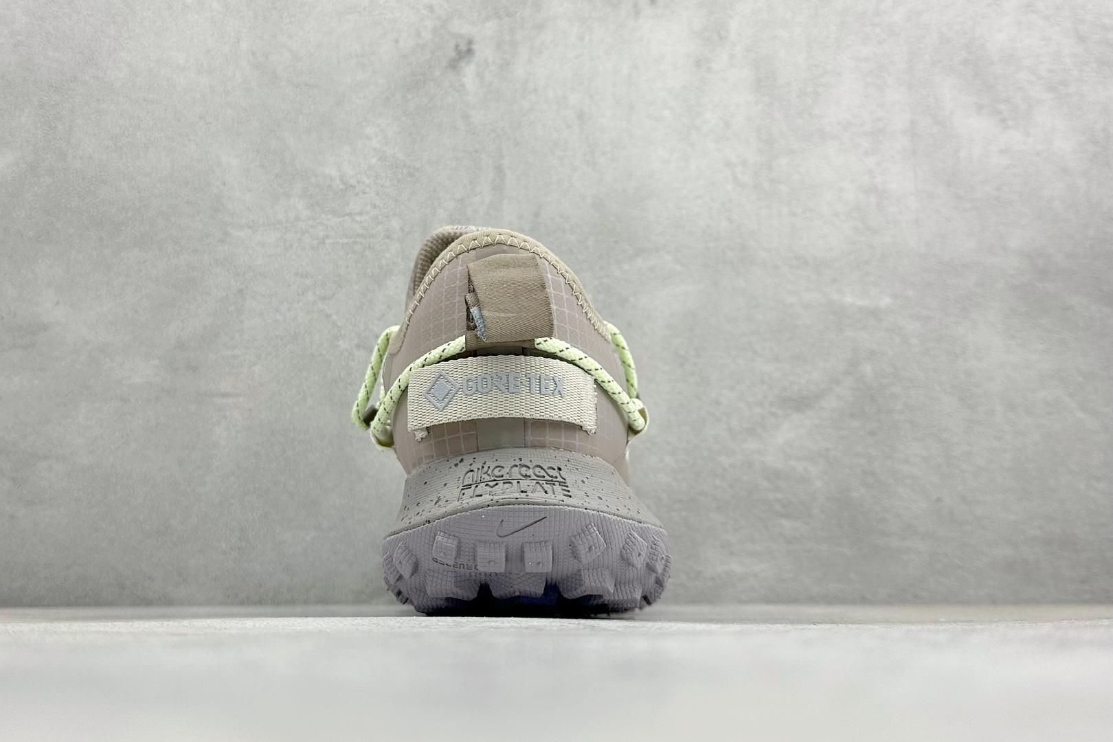 180 Nike ACG Mountain Fly Low GTX SE 减震防滑耐磨防水 低帮帮户外功能鞋 IB7328-003