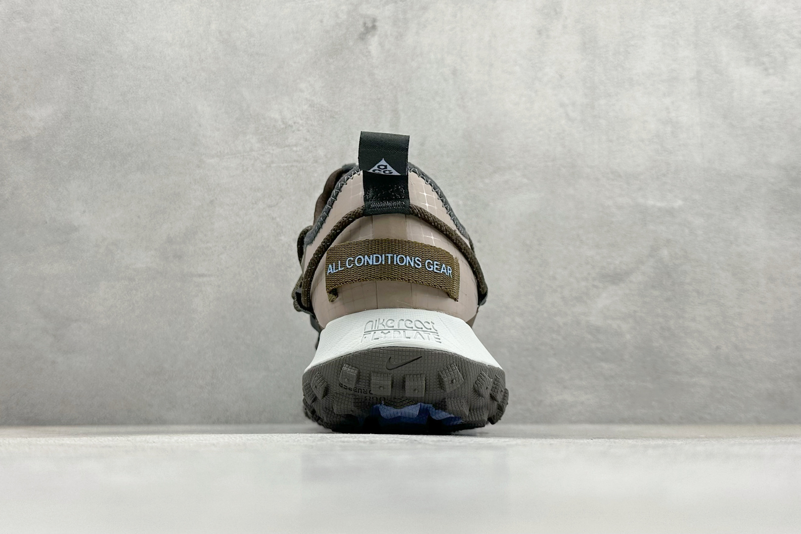 180 Nike ACG Mountain Fly Low GTX SE 减震防滑耐磨防水 低帮帮户外功能鞋 DQ1979-001