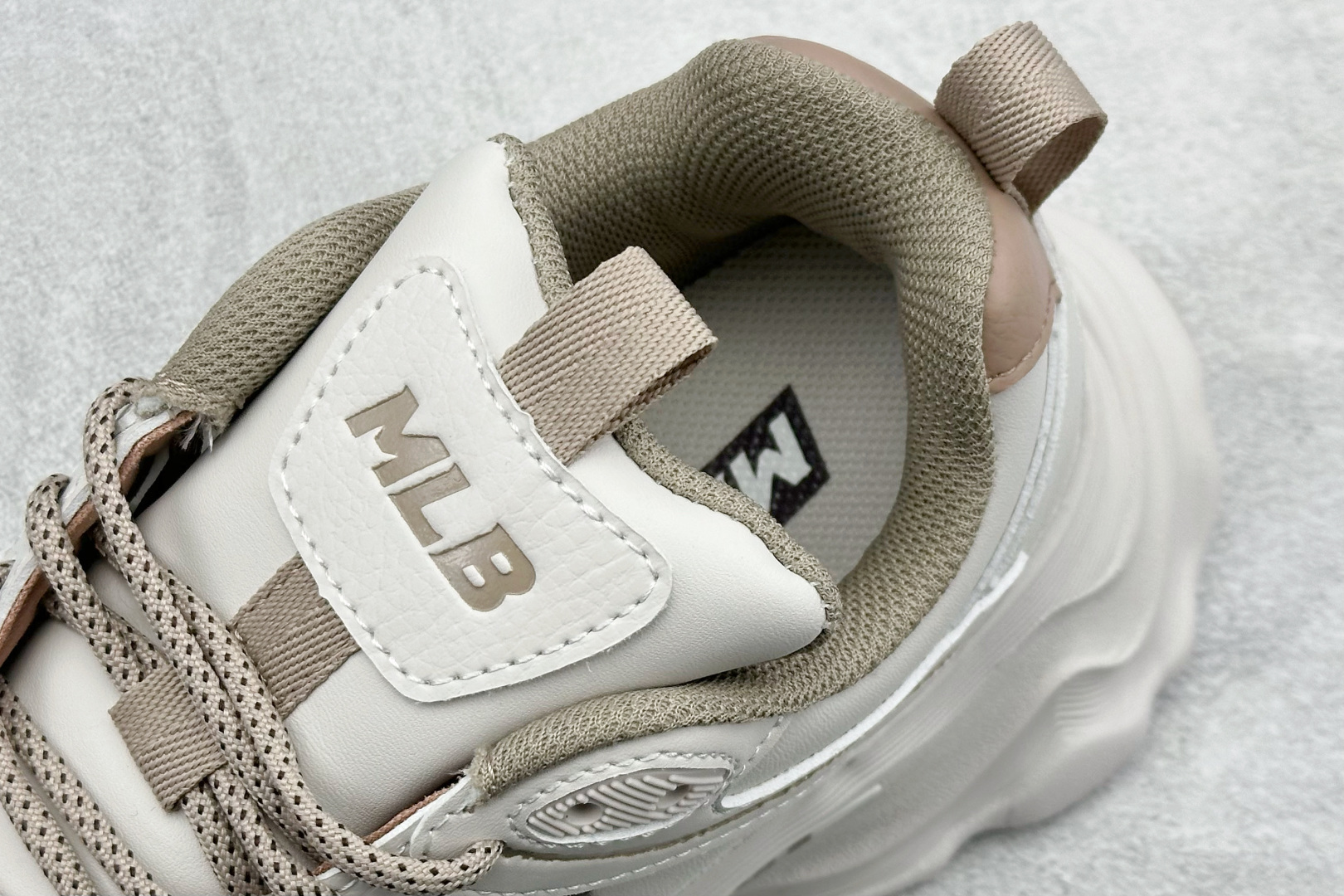 200 NY版MLB Champ Chunky Vintage NB 纽约洋基队 增高厚底休闲跑鞋鞋 3ASHCC05N