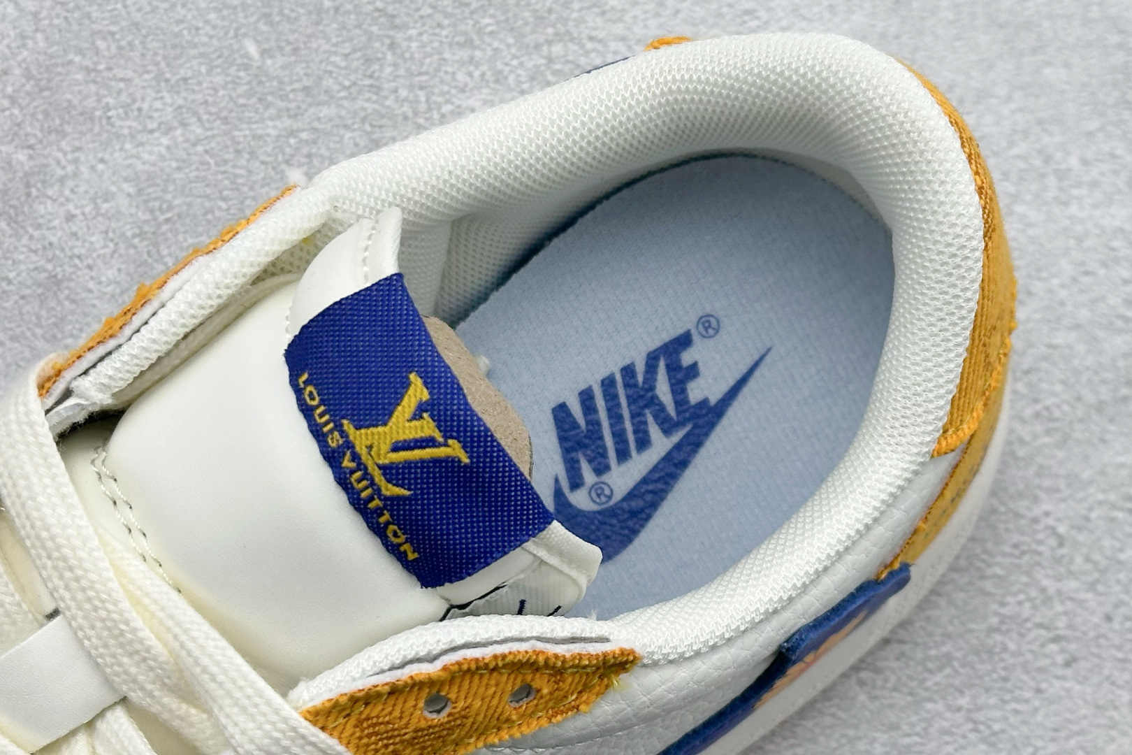 280 SC版Travis Scott x Fragment Design x Air Jordan 1 Low SP AJ1 乔1联名 黄蓝小雏菊 低帮文化休闲板鞋 DZ2688-001