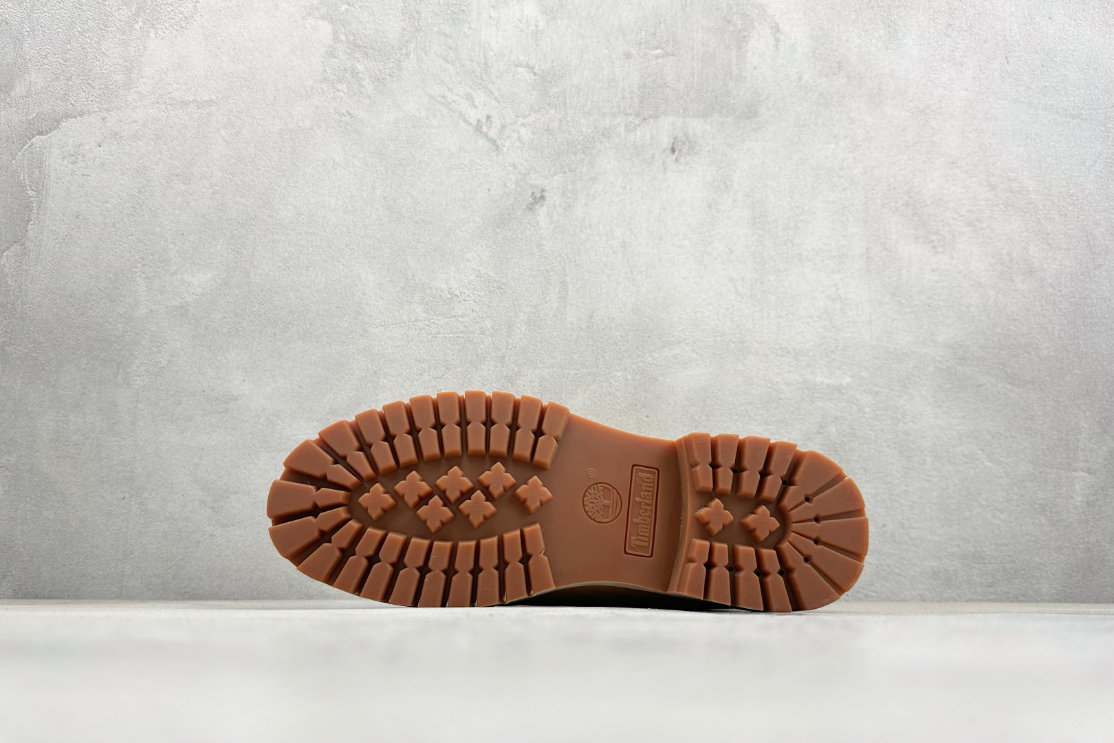 300 莞产外贸代工品质 重磅三方联名A Bathing Ape x Undefeated x Timberland 6 Inch Leather Boots”Camo”添柏岚经典户外6英寸大黄靴“空压猿人迷彩麦黄黑棕” TB010061-713