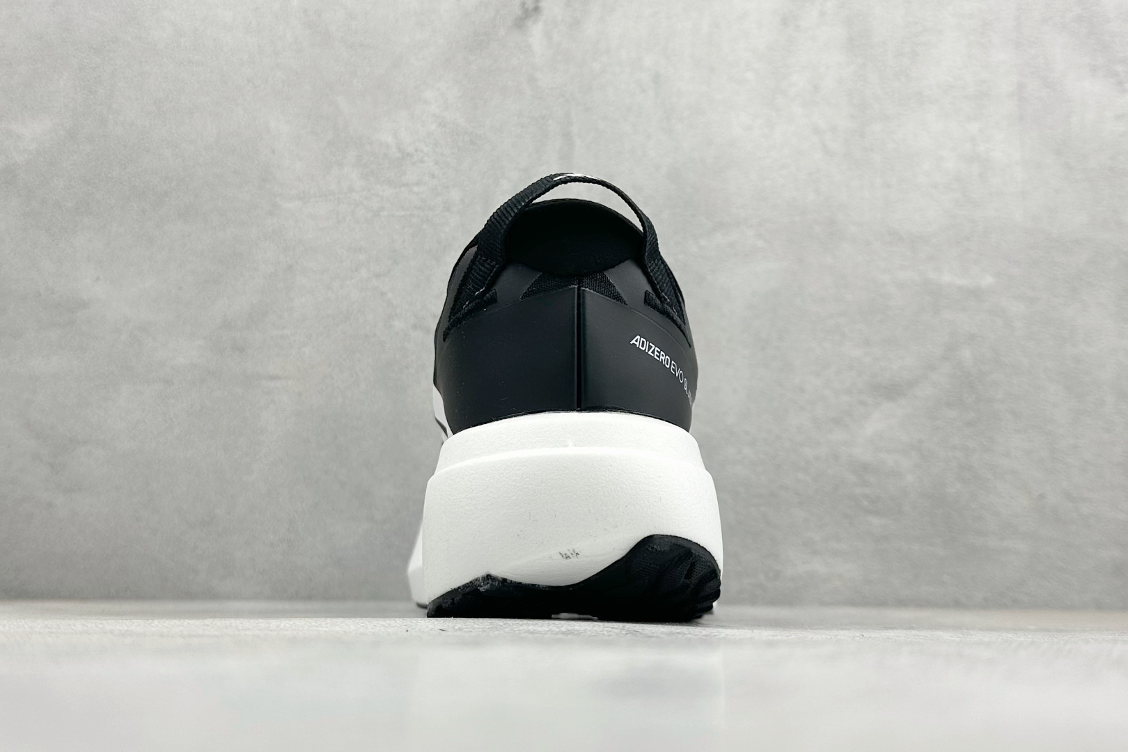 200 Ad Adizero Evo SL Atr 阿迪超轻透气缓震跑鞋 KK0312