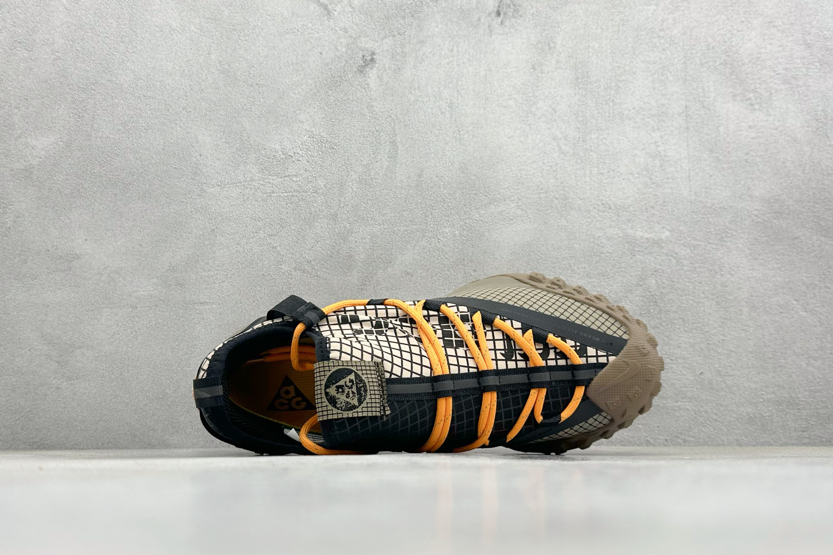 180 Nike ACG Mountain Fly Low GTX SE 减震防滑耐磨防水 低帮帮户外功能鞋 DA5424-200