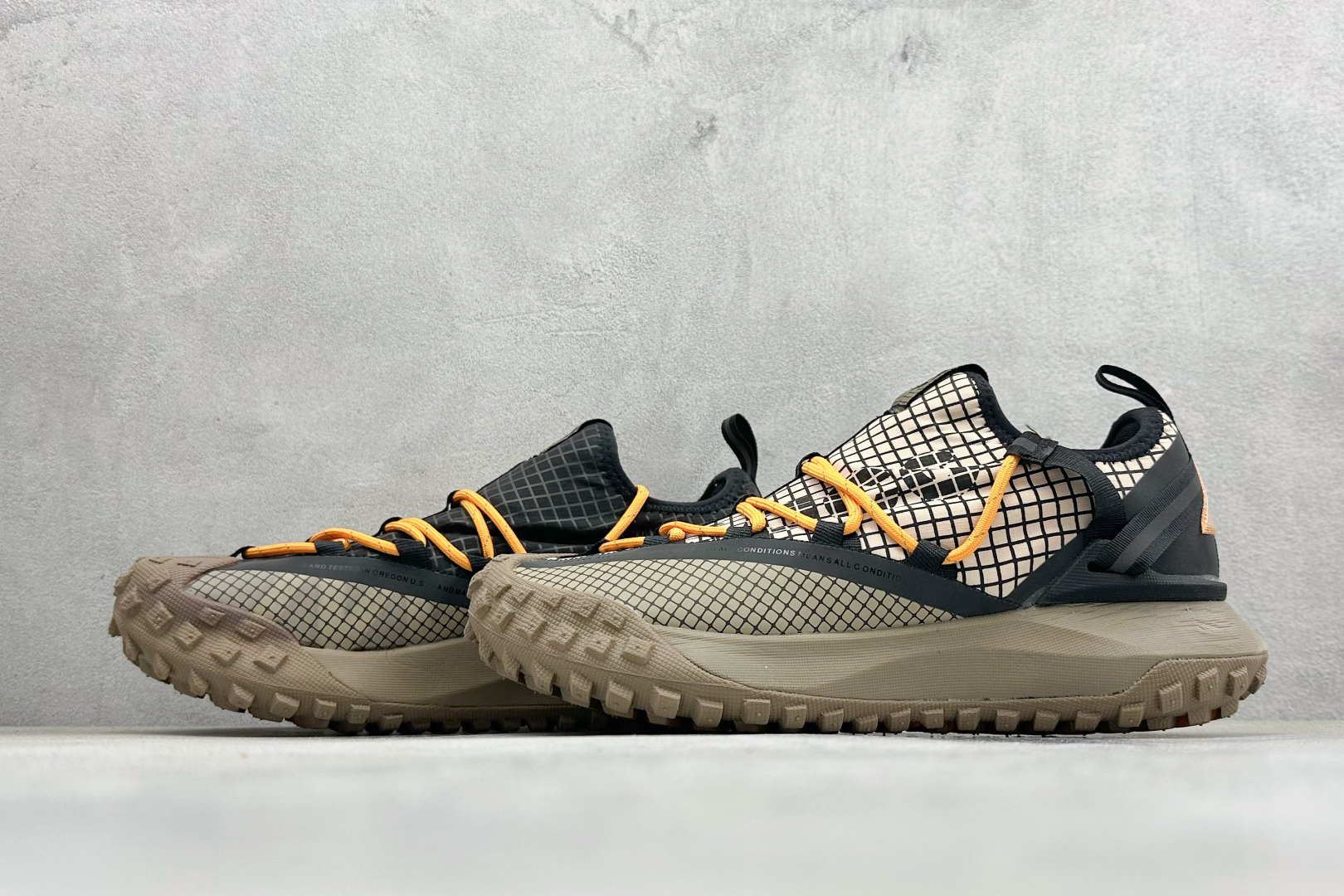 180 Nike ACG Mountain Fly Low GTX SE 减震防滑耐磨防水 低帮帮户外功能鞋 DA5424-200