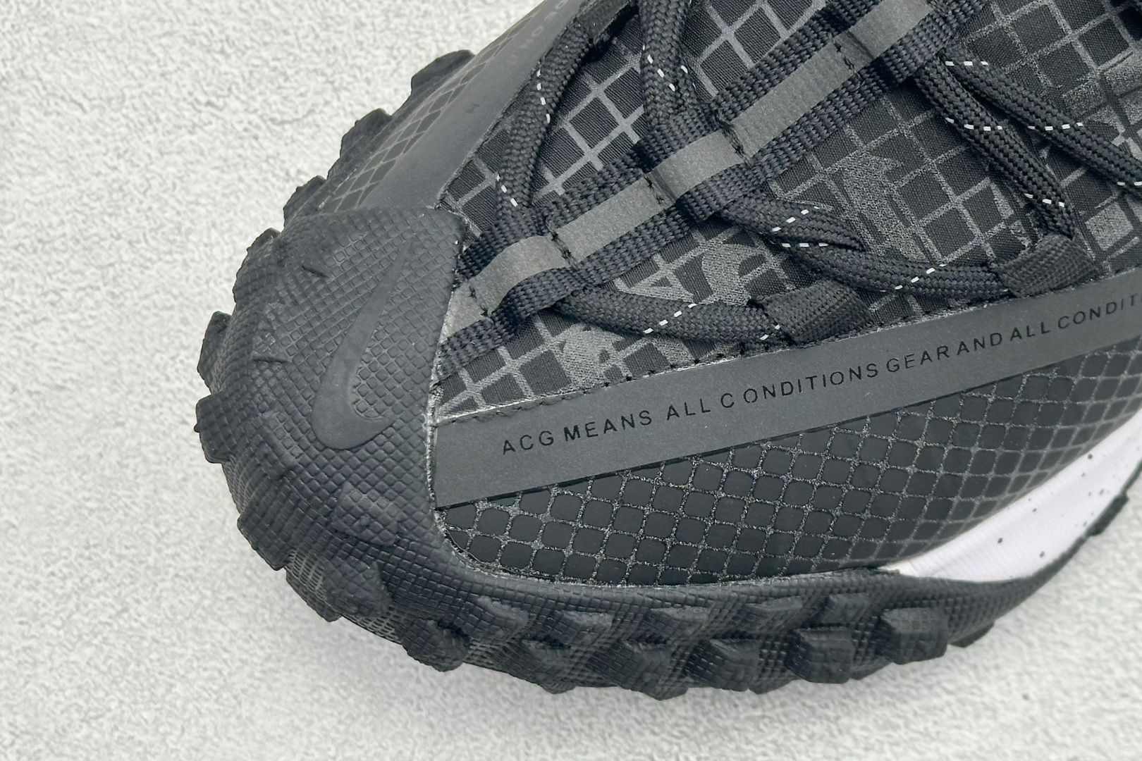 180 Nike ACG Mountain Fly Low GTX SE 减震防滑耐磨防水 低帮帮户外功能鞋 DD4565-001