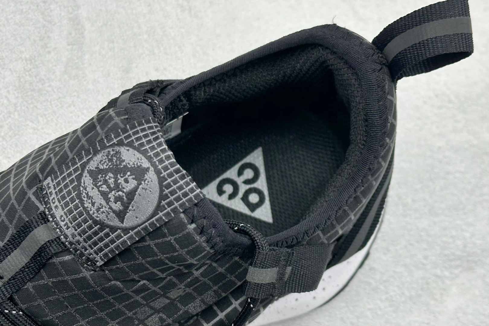 180 Nike ACG Mountain Fly Low GTX SE 减震防滑耐磨防水 低帮帮户外功能鞋 DD4565-001