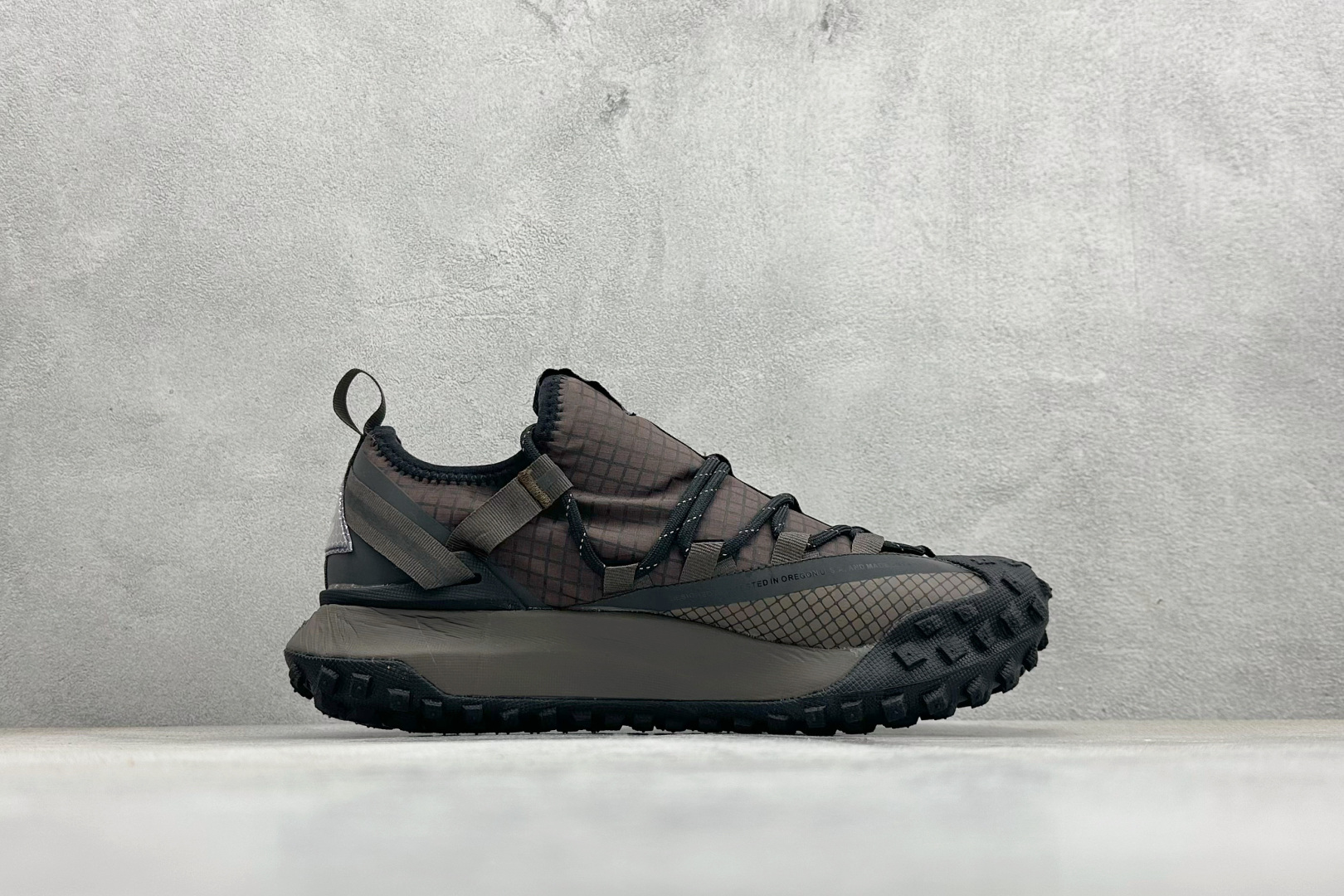 180 Nike ACG Mountain Fly Low GTX SE 减震防滑耐磨防水 低帮帮户外功能鞋 DC9045-200