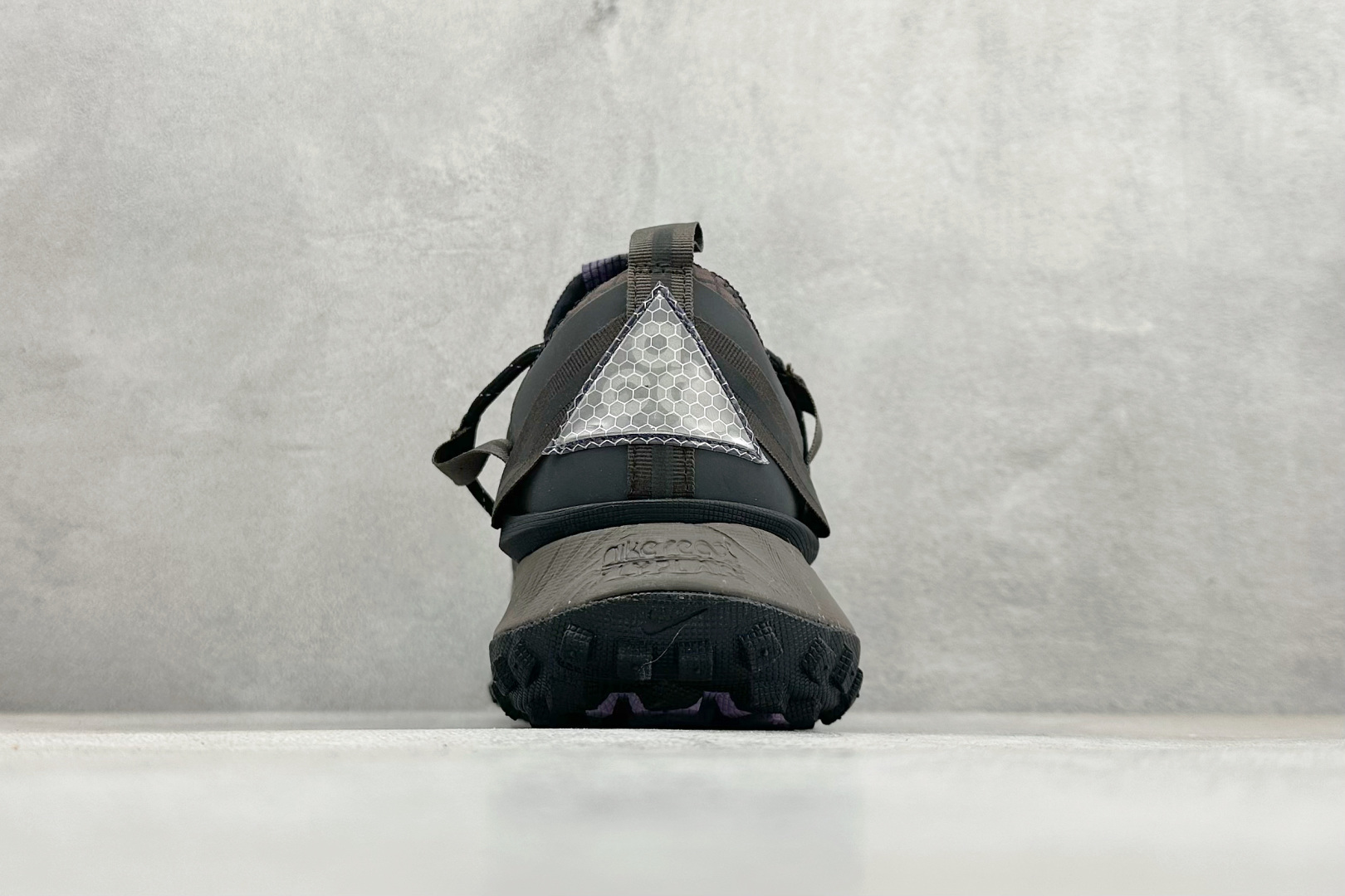 180 Nike ACG Mountain Fly Low GTX SE 减震防滑耐磨防水 低帮帮户外功能鞋 DC9045-200