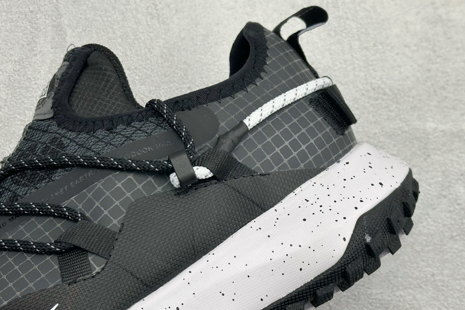 180 Nike ACG Mountain Fly Low GTX SE 减震防滑耐磨防水 低帮帮户外功能鞋 DD2861-010