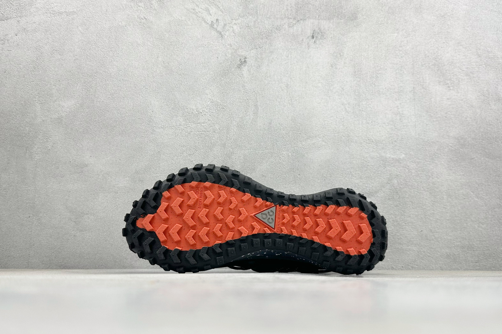 180 Nike ACG Mountain Fly Low GTX SE 减震防滑耐磨防水 低帮帮户外功能鞋 IB7328-002