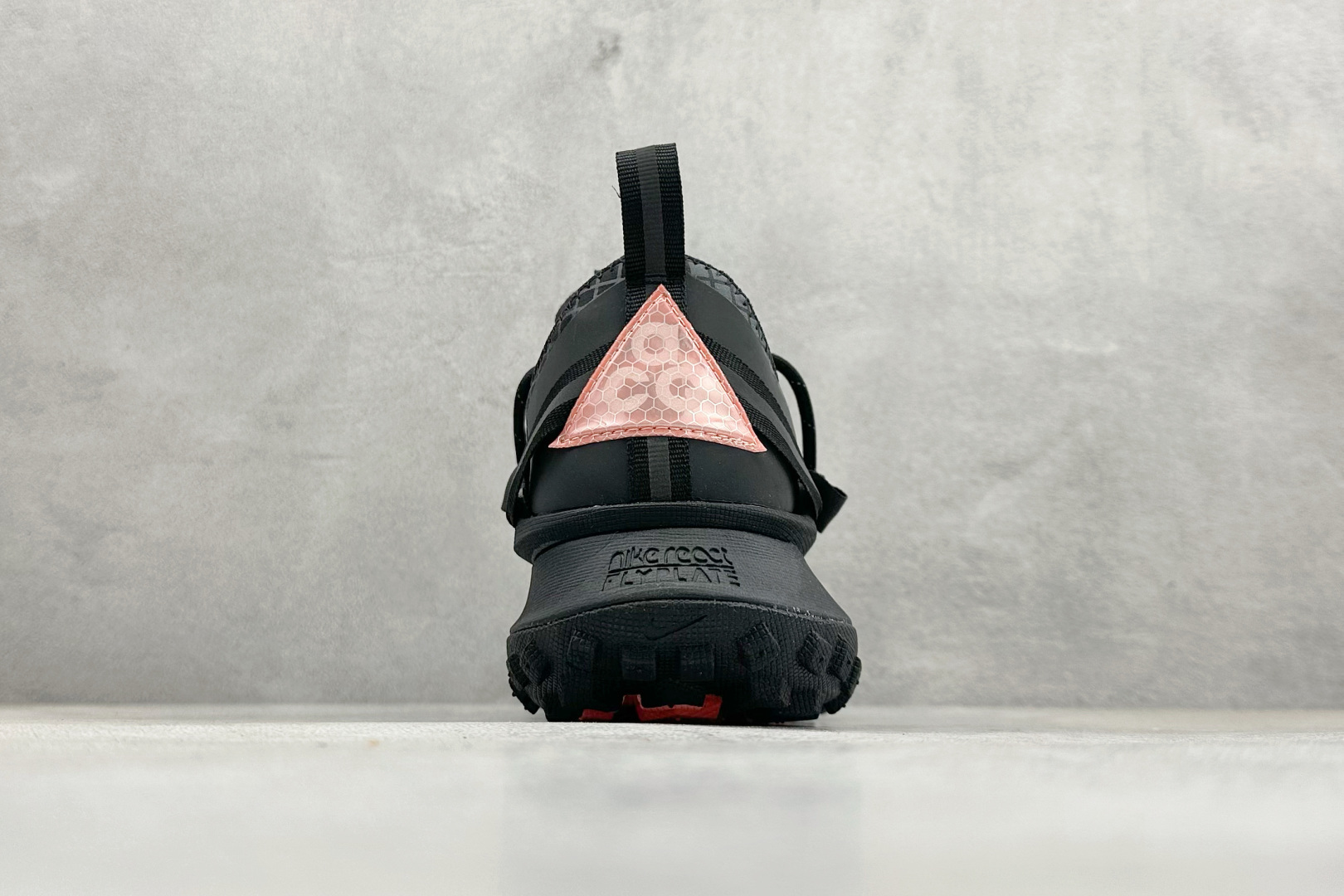 180 Nike ACG Mountain Fly Low GTX SE 减震防滑耐磨防水 低帮帮户外功能鞋 DA5424-001